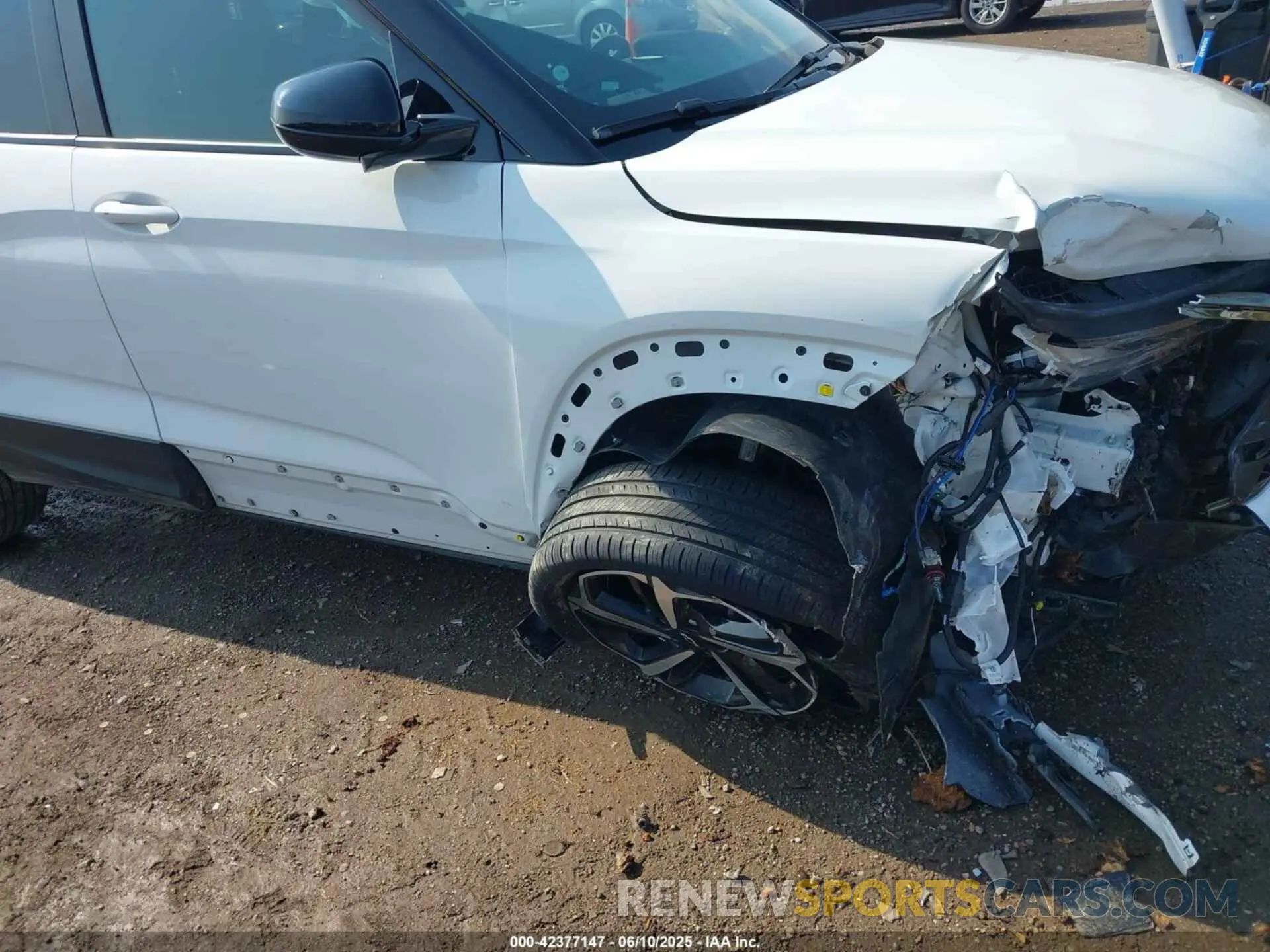 18 Photograph of a damaged car KL79MTSL5NB019463 CHEVROLET TRAILBLAZER 2022