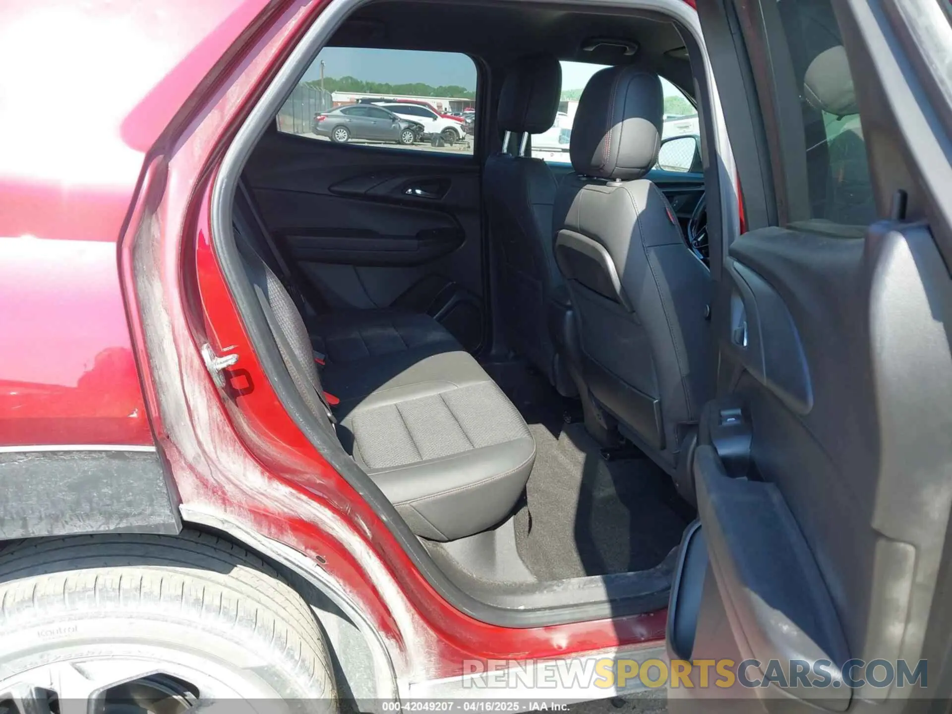 8 Photograph of a damaged car KL79MTSL7NB108094 CHEVROLET TRAILBLAZER 2022