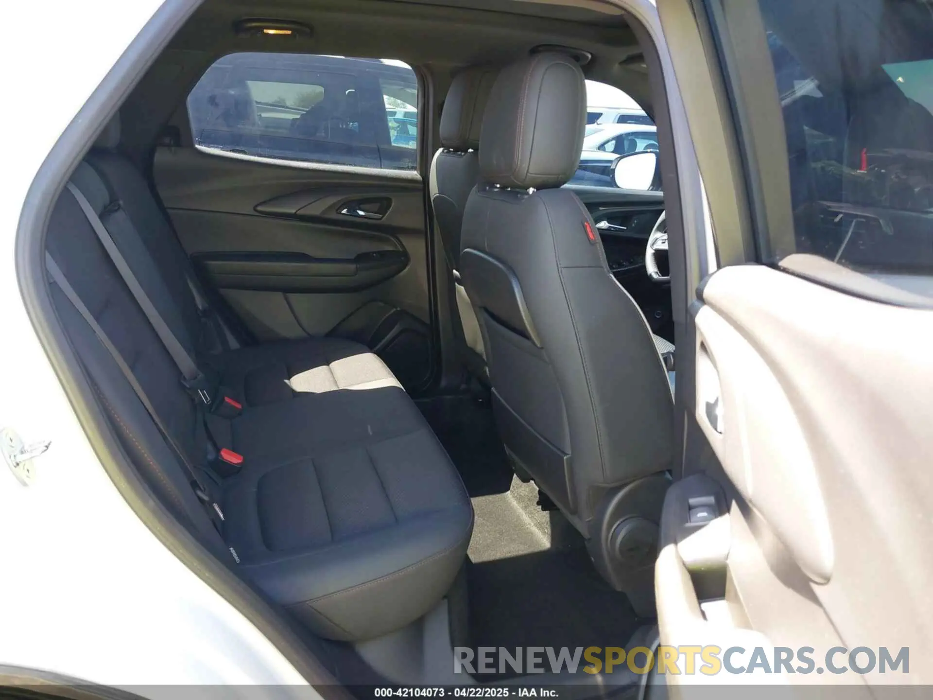 8 Фотография поврежденного автомобиля KL79MTSL8NB120156 CHEVROLET TRAILBLAZER 2022