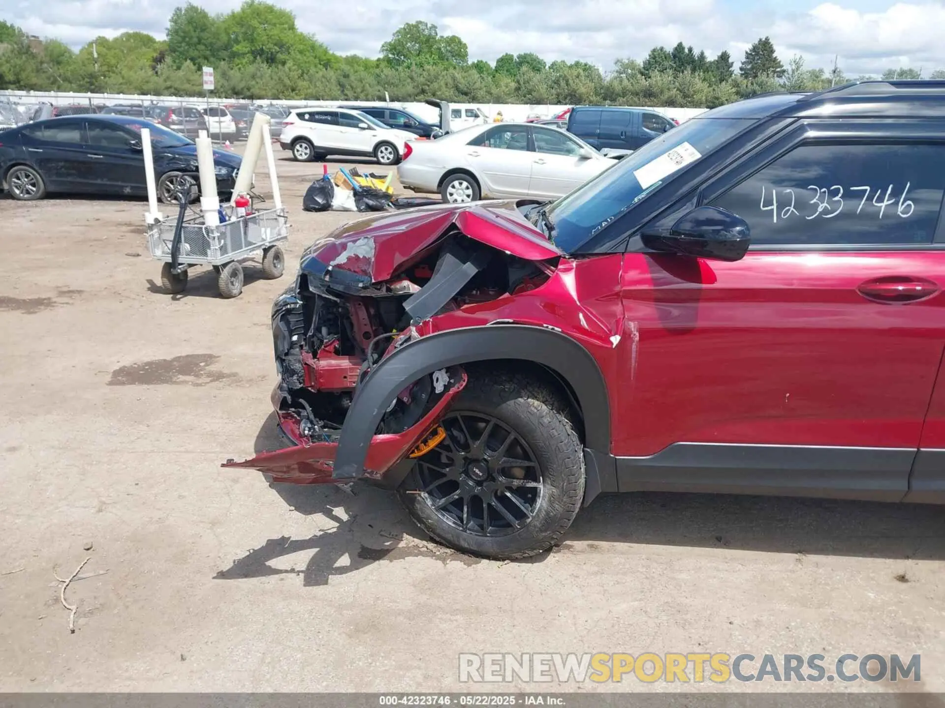 12 Photograph of a damaged car KL79MUSL7NB146091 CHEVROLET TRAILBLAZER 2022