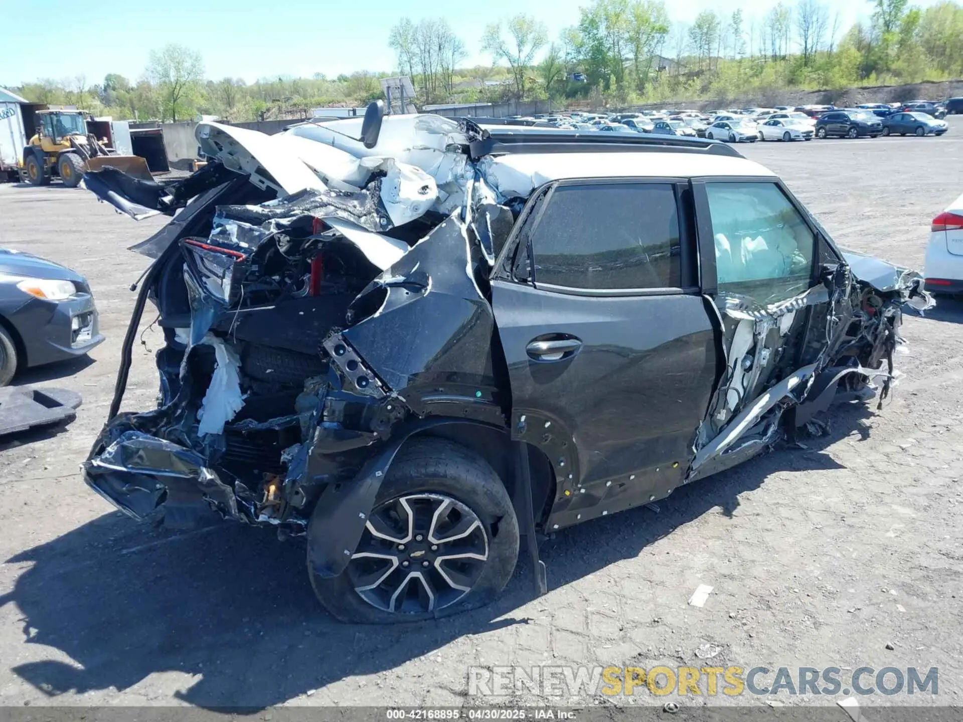 4 Photograph of a damaged car KL79MVSL1NB015244 CHEVROLET TRAILBLAZER 2022