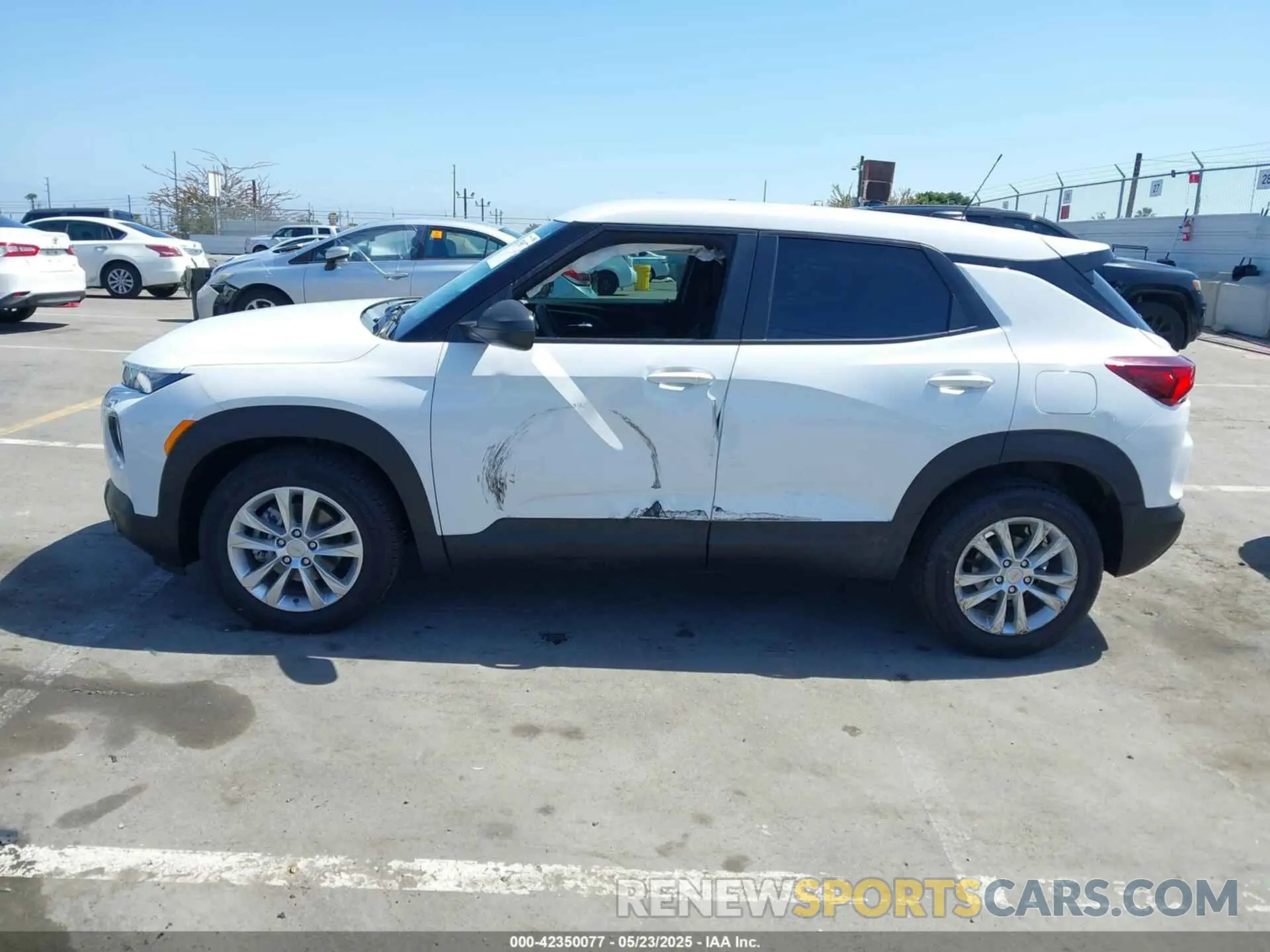 14 Фотография поврежденного автомобиля KL79MMS21PB106194 CHEVROLET TRAILBLAZER 2023