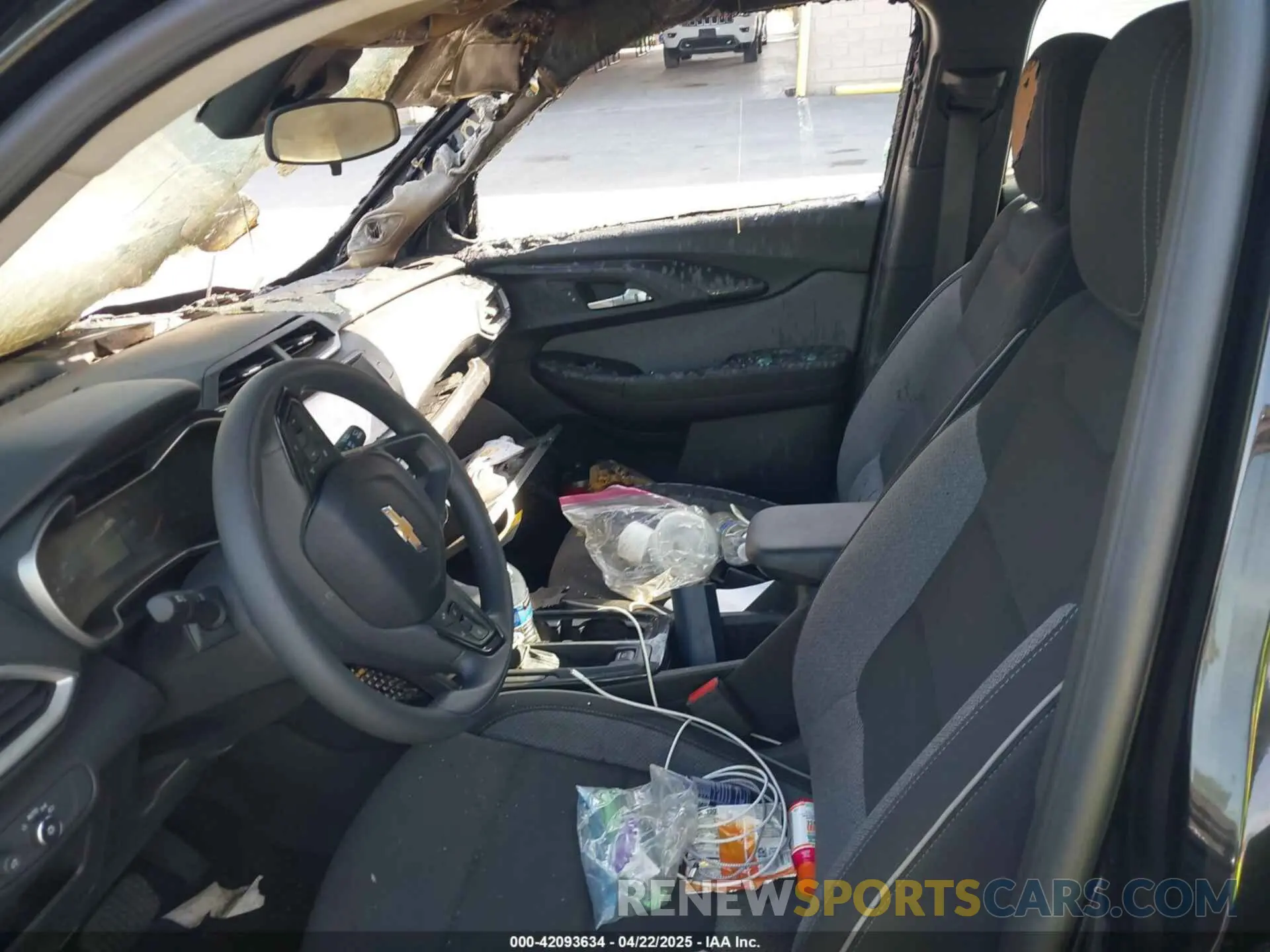 5 Photograph of a damaged car KL79MMS23PB201971 CHEVROLET TRAILBLAZER 2023