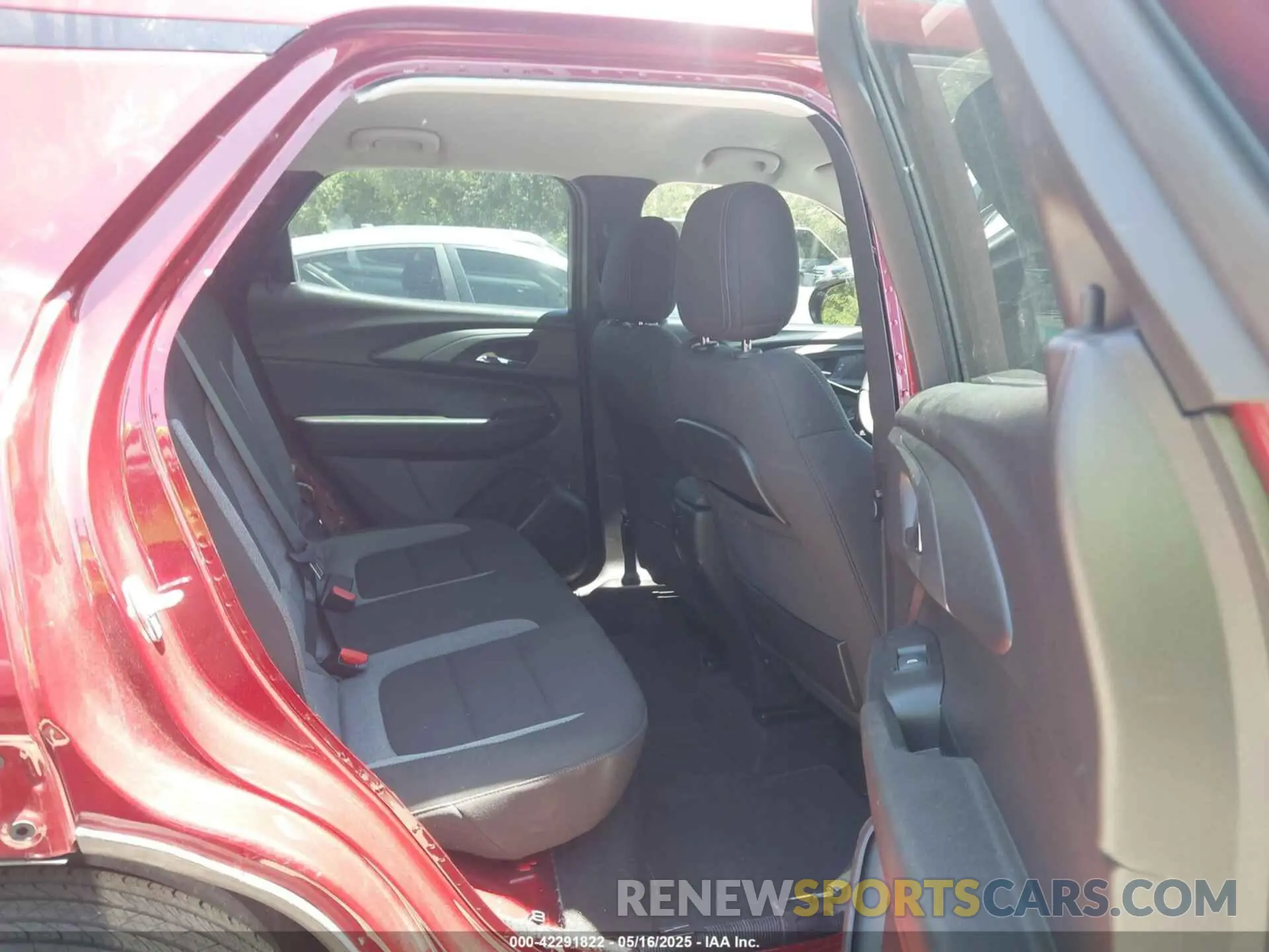 8 Фотография поврежденного автомобиля KL79MMS27PB170448 CHEVROLET TRAILBLAZER 2023