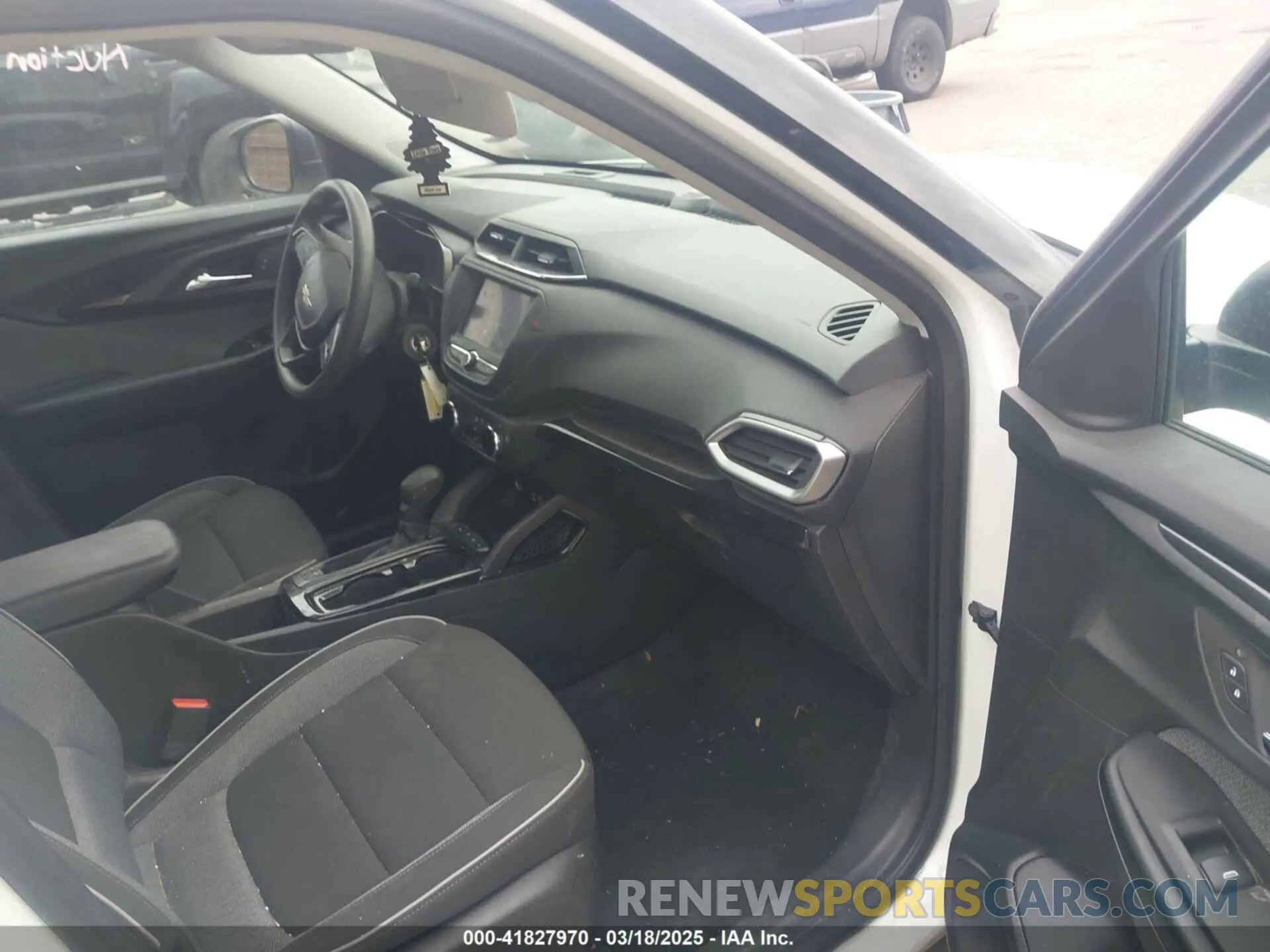 5 Photograph of a damaged car KL79MNSL4PB051724 CHEVROLET TRAILBLAZER 2023
