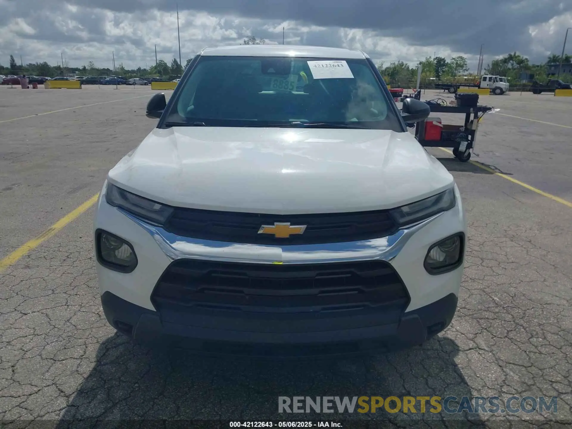 12 Photograph of a damaged car KL79MNSL6PB034097 CHEVROLET TRAILBLAZER 2023