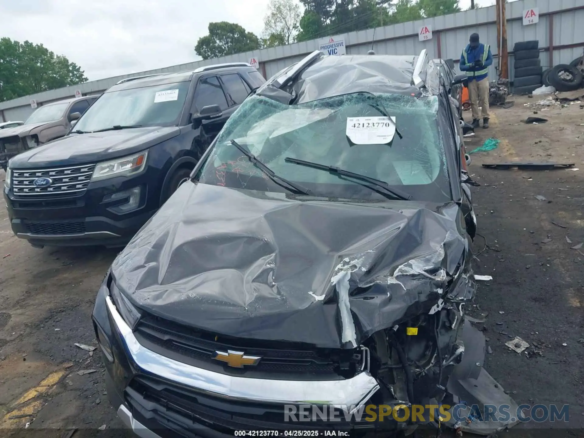 6 Фотография поврежденного автомобиля KL79MPS21PB179339 CHEVROLET TRAILBLAZER 2023