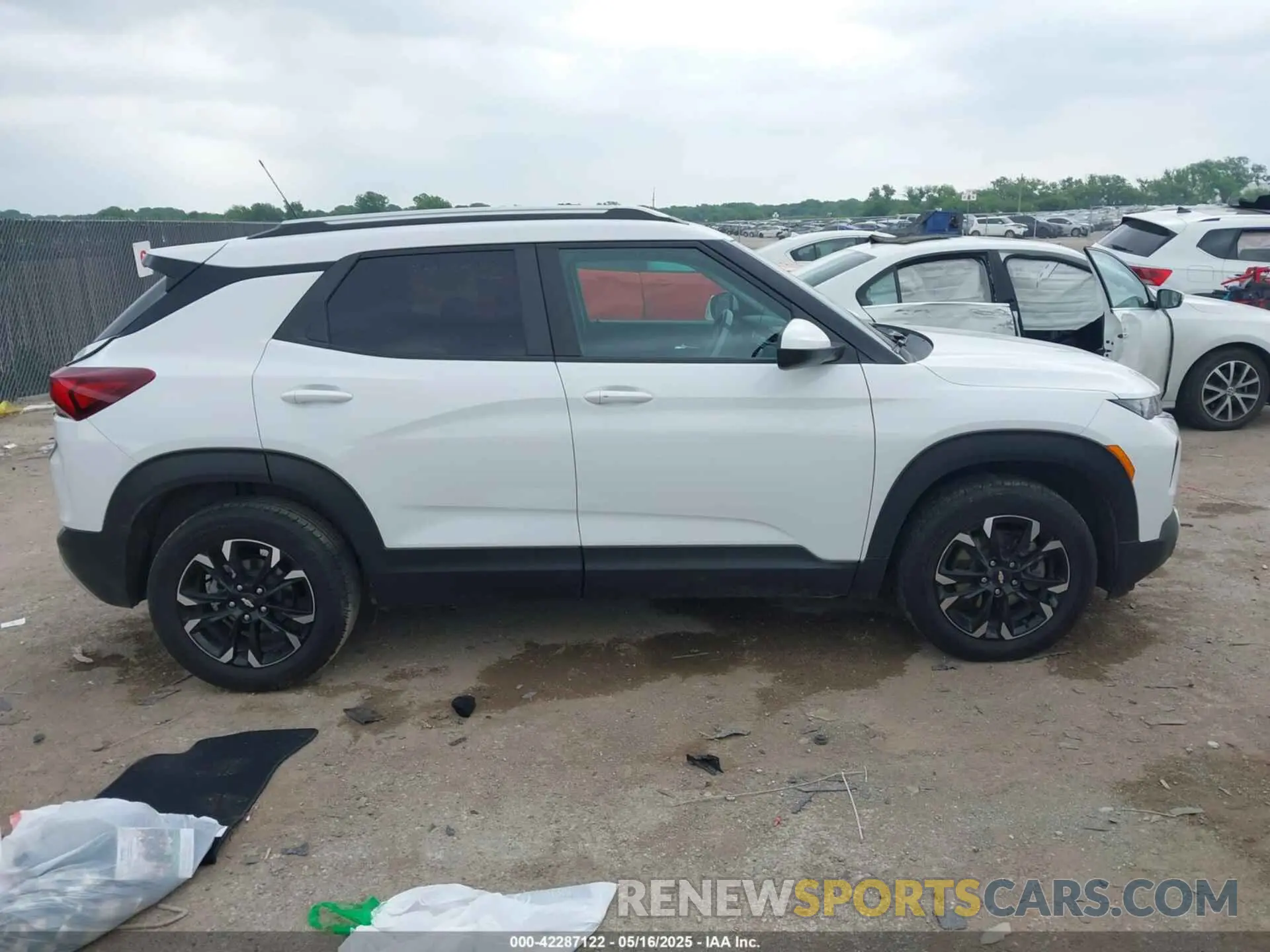 13 Фотография поврежденного автомобиля KL79MPS21PB192043 CHEVROLET TRAILBLAZER 2023