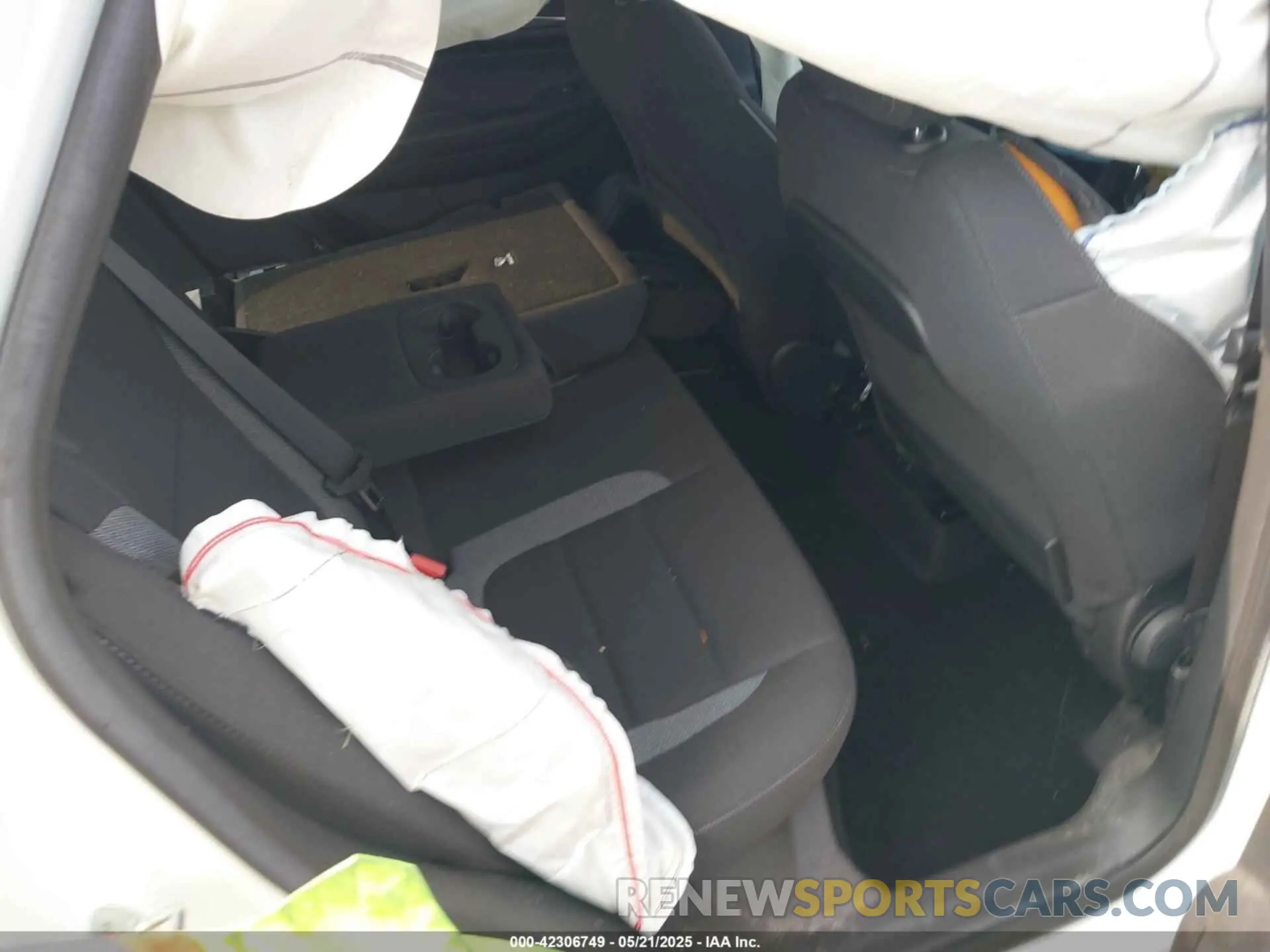 8 Фотография поврежденного автомобиля KL79MPS24PB035297 CHEVROLET TRAILBLAZER 2023