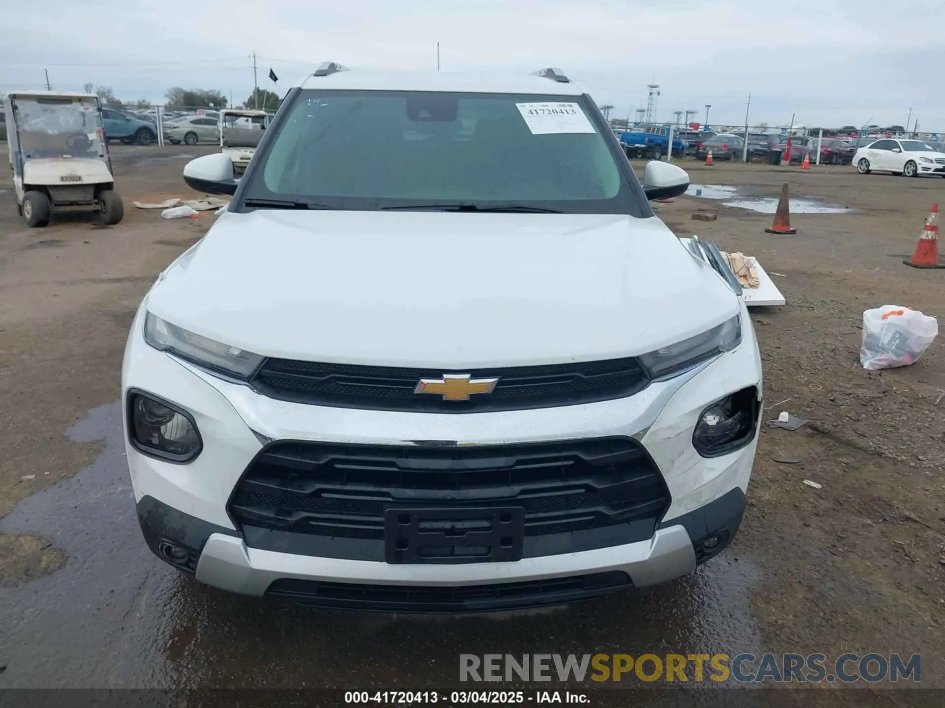 12 Photograph of a damaged car KL79MPS25PB209507 CHEVROLET TRAILBLAZER 2023