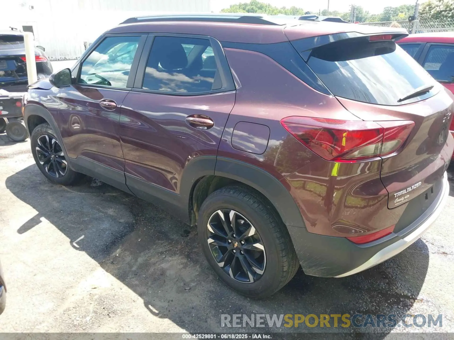 3 Photograph of a damaged car KL79MPS28PB018356 CHEVROLET TRAILBLAZER 2023