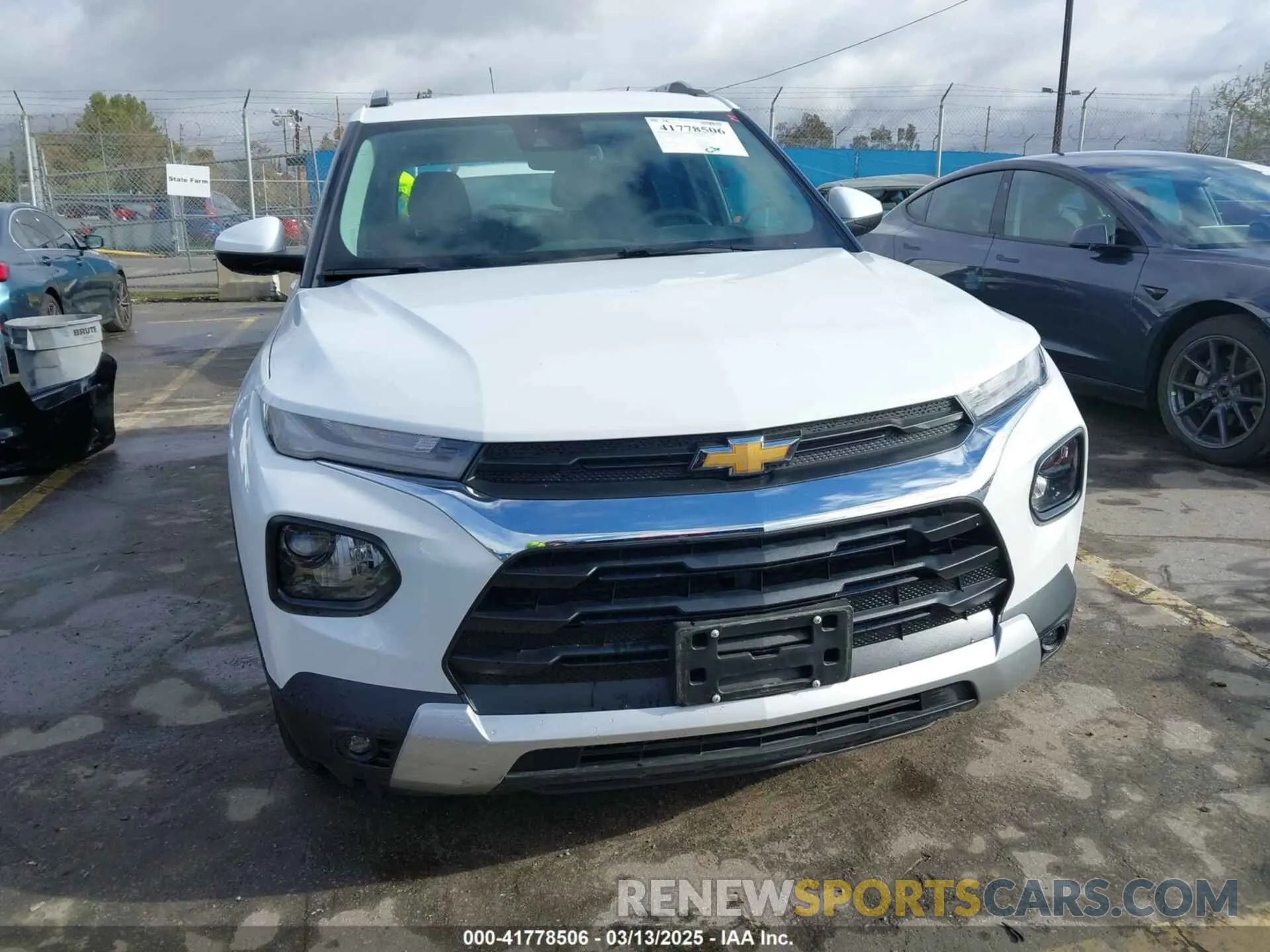 12 Photograph of a damaged car KL79MPS2XPB189884 CHEVROLET TRAILBLAZER 2023