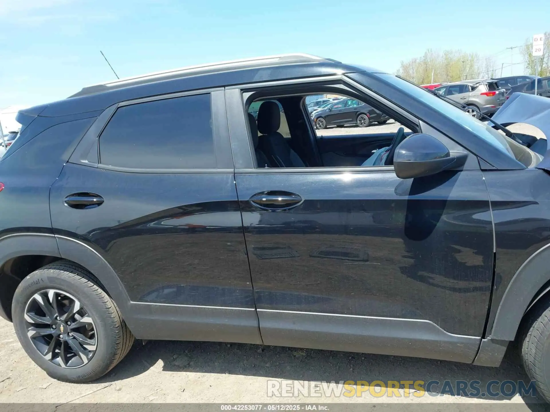 12 Фотография поврежденного автомобиля KL79MPSL8PB080333 CHEVROLET TRAILBLAZER 2023