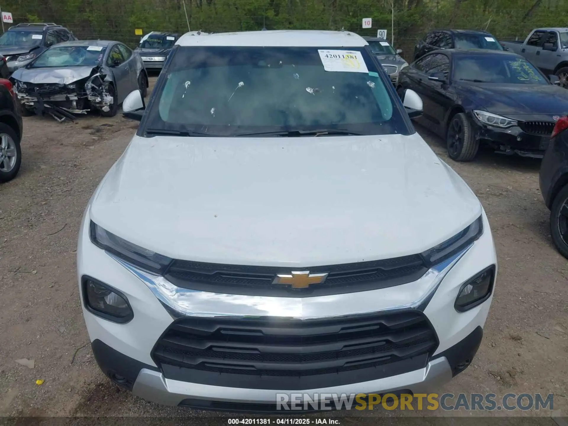 17 Photograph of a damaged car KL79MPSL9PB115624 CHEVROLET TRAILBLAZER 2023