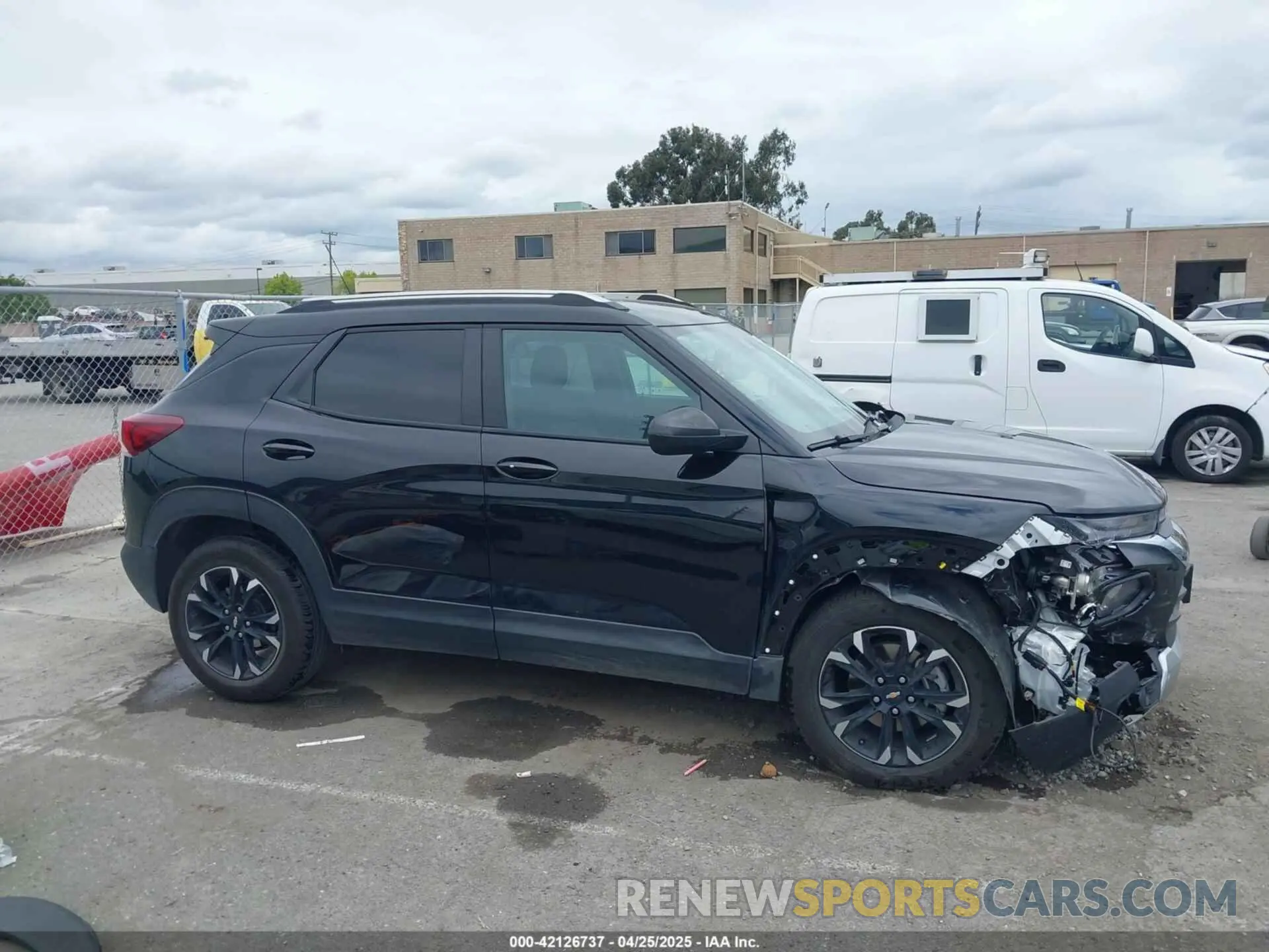 14 Photograph of a damaged car KL79MPSLXPB026239 CHEVROLET TRAILBLAZER 2023