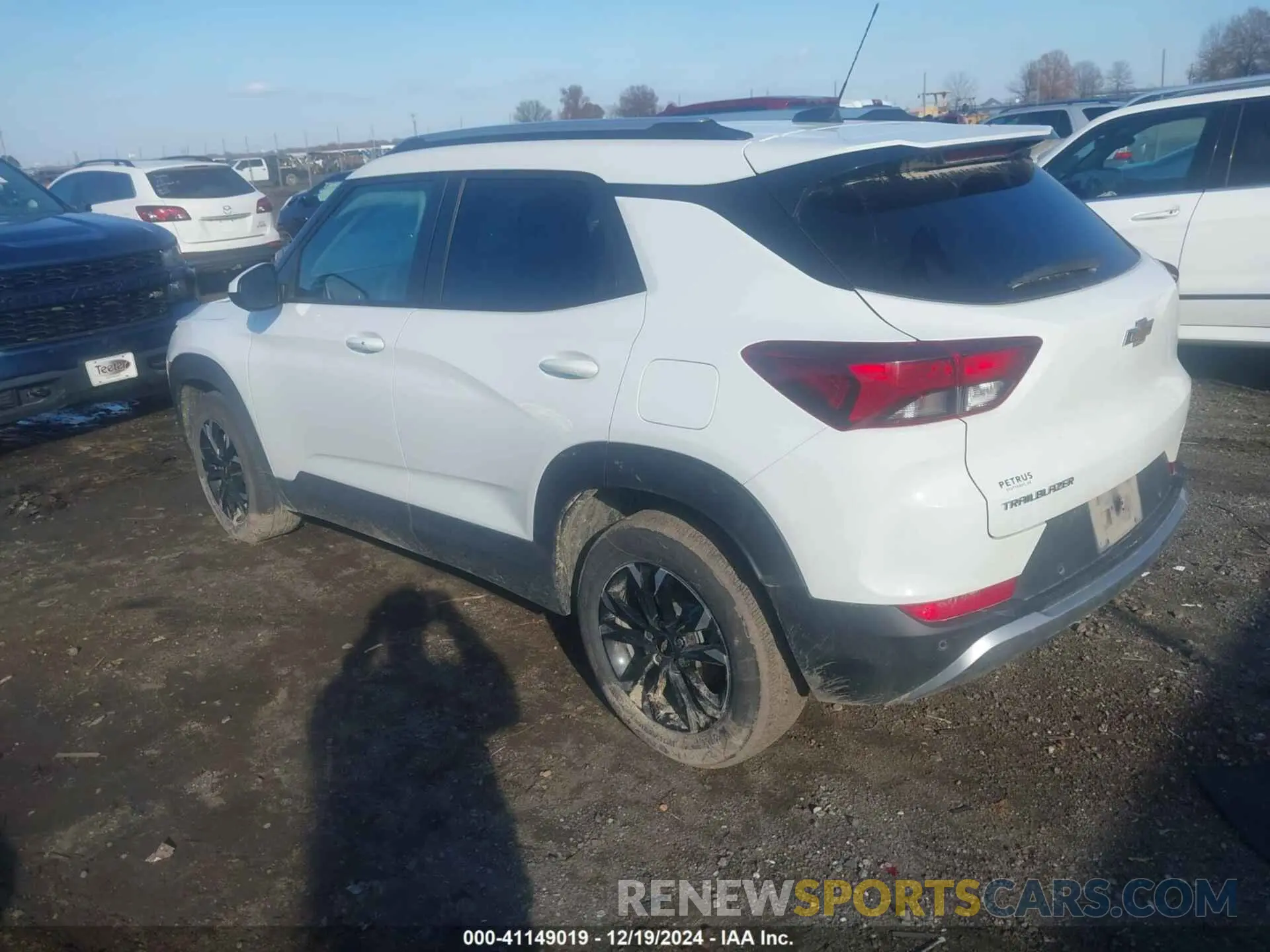 3 Фотография поврежденного автомобиля KL79MPSLXPB090717 CHEVROLET TRAILBLAZER 2023