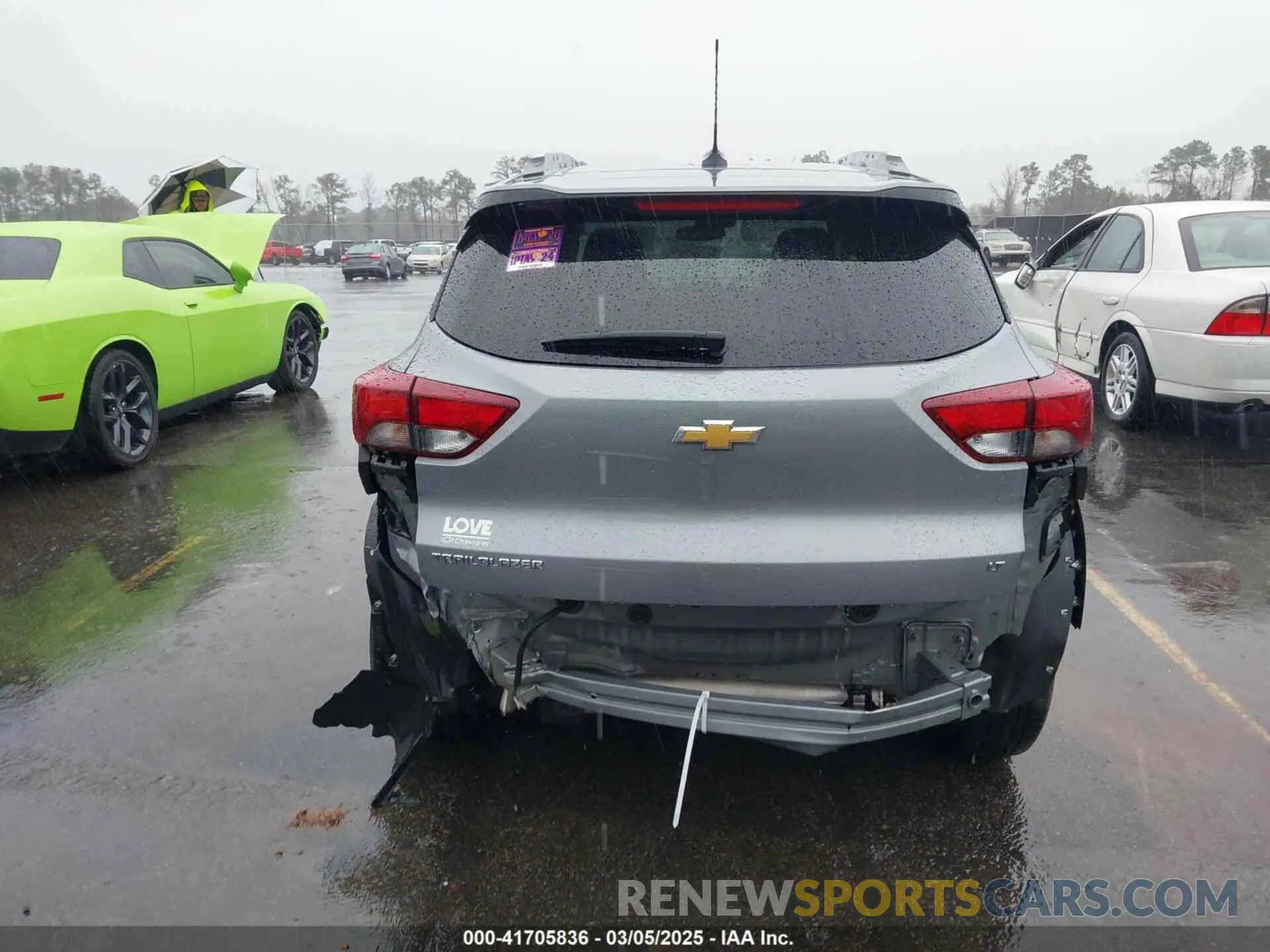 17 Photograph of a damaged car KL79MPSLXPB169367 CHEVROLET TRAILBLAZER 2023