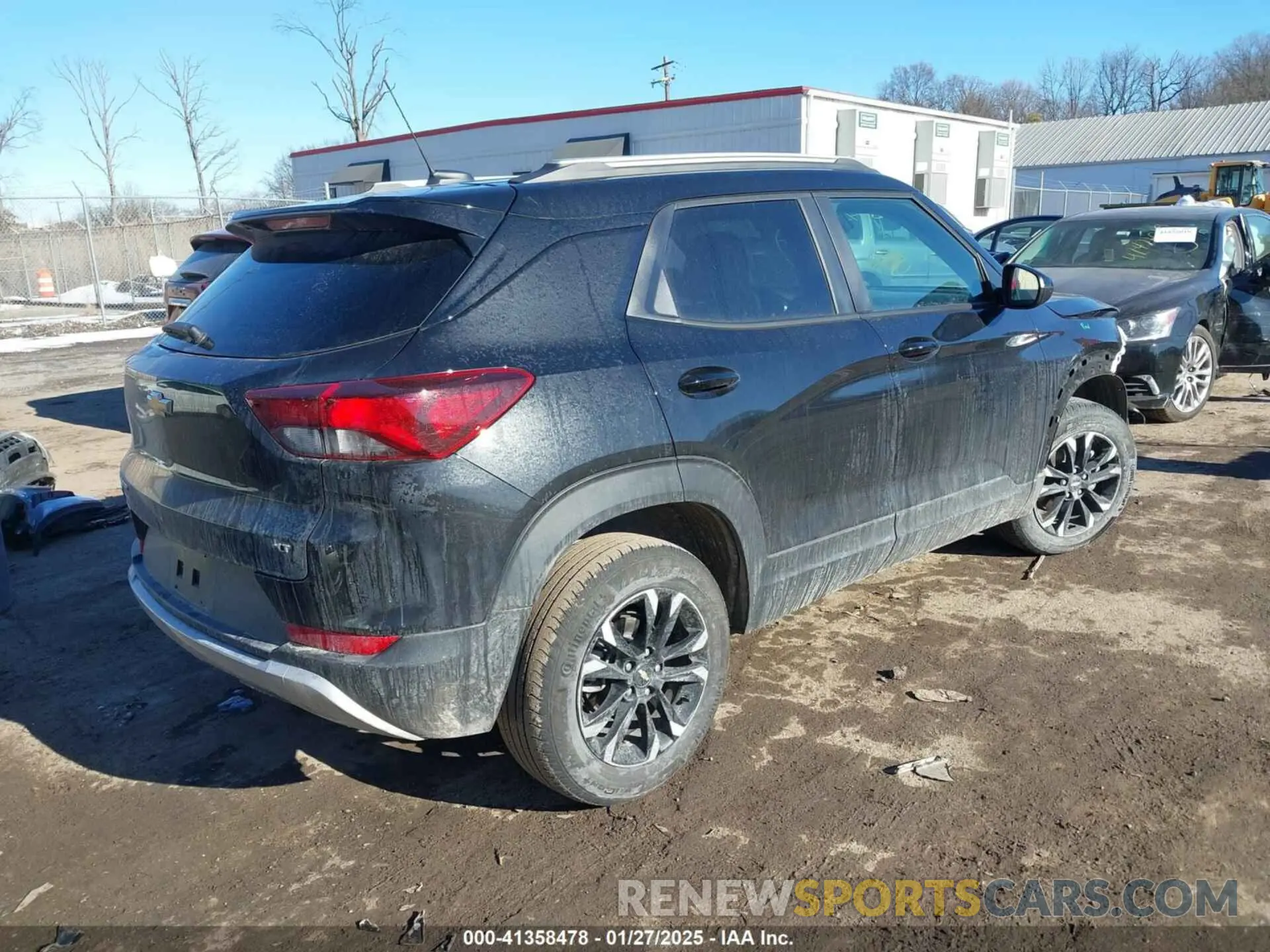 4 Фотография поврежденного автомобиля KL79MRSL2PB001704 CHEVROLET TRAILBLAZER 2023