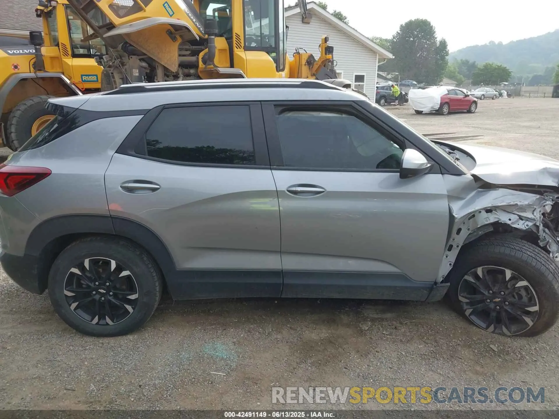 13 Photograph of a damaged car KL79MRSL3PB046652 CHEVROLET TRAILBLAZER 2023