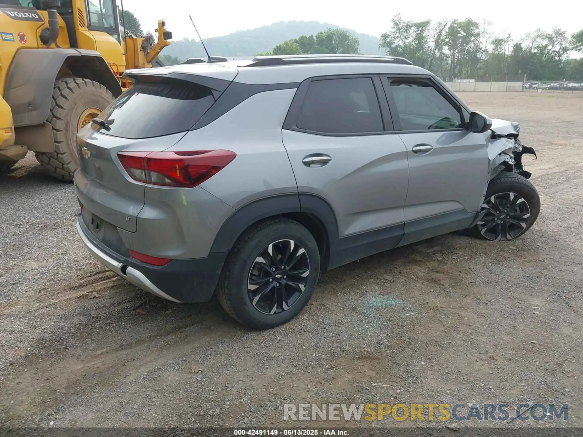 4 Photograph of a damaged car KL79MRSL3PB046652 CHEVROLET TRAILBLAZER 2023