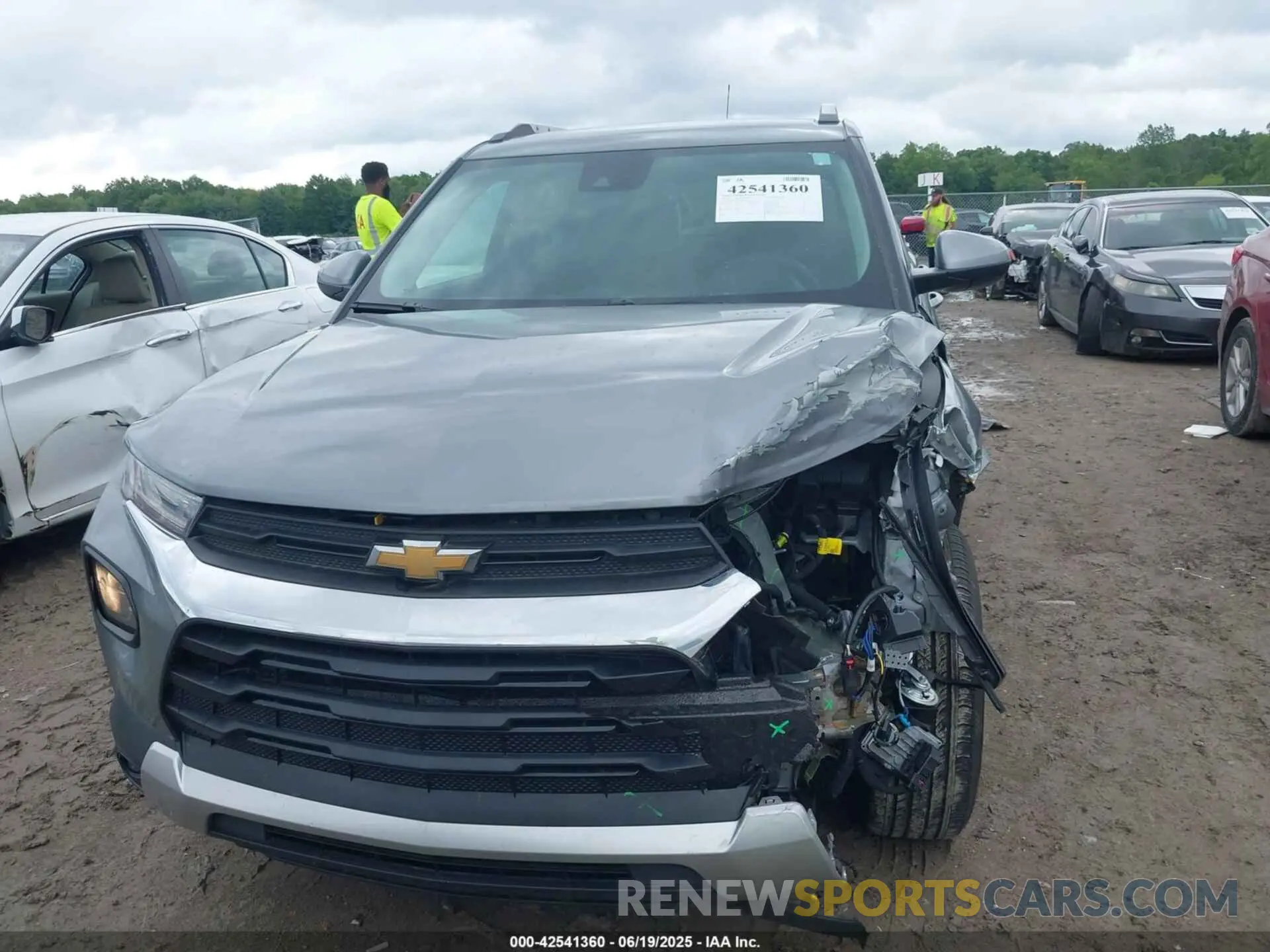 12 Photograph of a damaged car KL79MRSL4PB157775 CHEVROLET TRAILBLAZER 2023