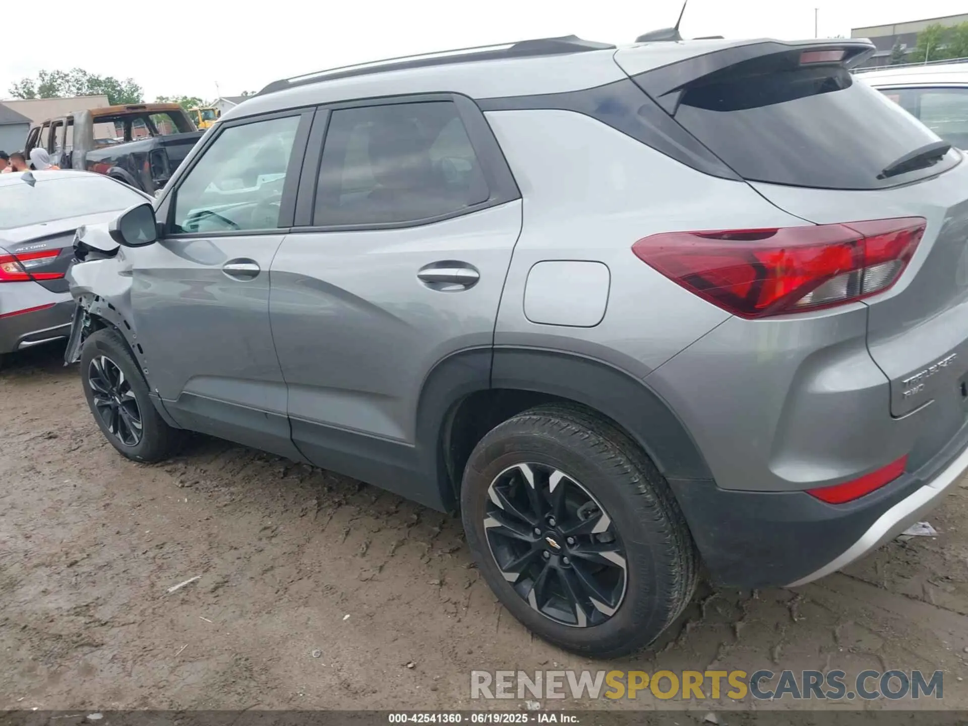 14 Photograph of a damaged car KL79MRSL4PB157775 CHEVROLET TRAILBLAZER 2023