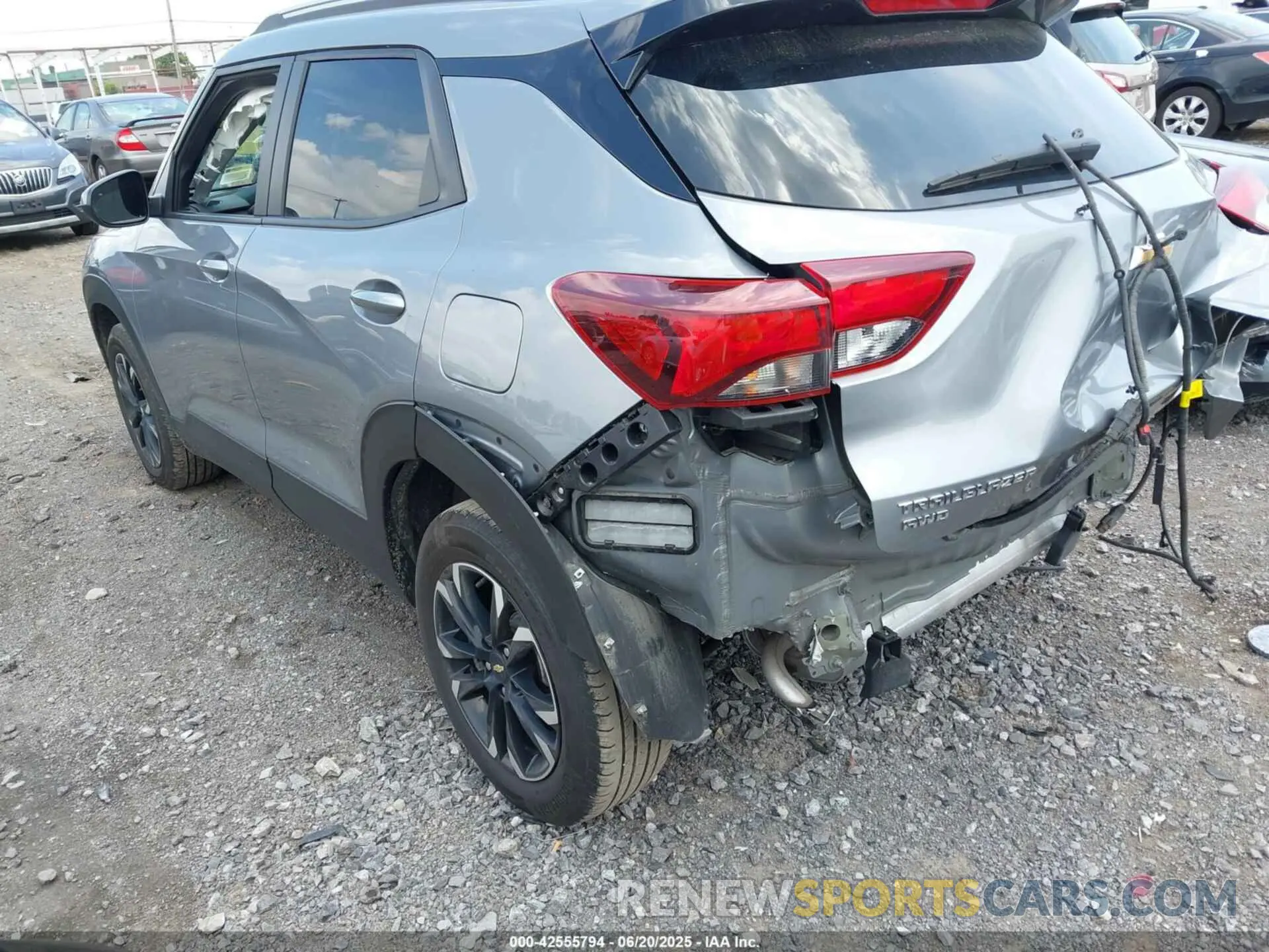 3 Фотография поврежденного автомобиля KL79MRSL5PB144078 CHEVROLET TRAILBLAZER 2023