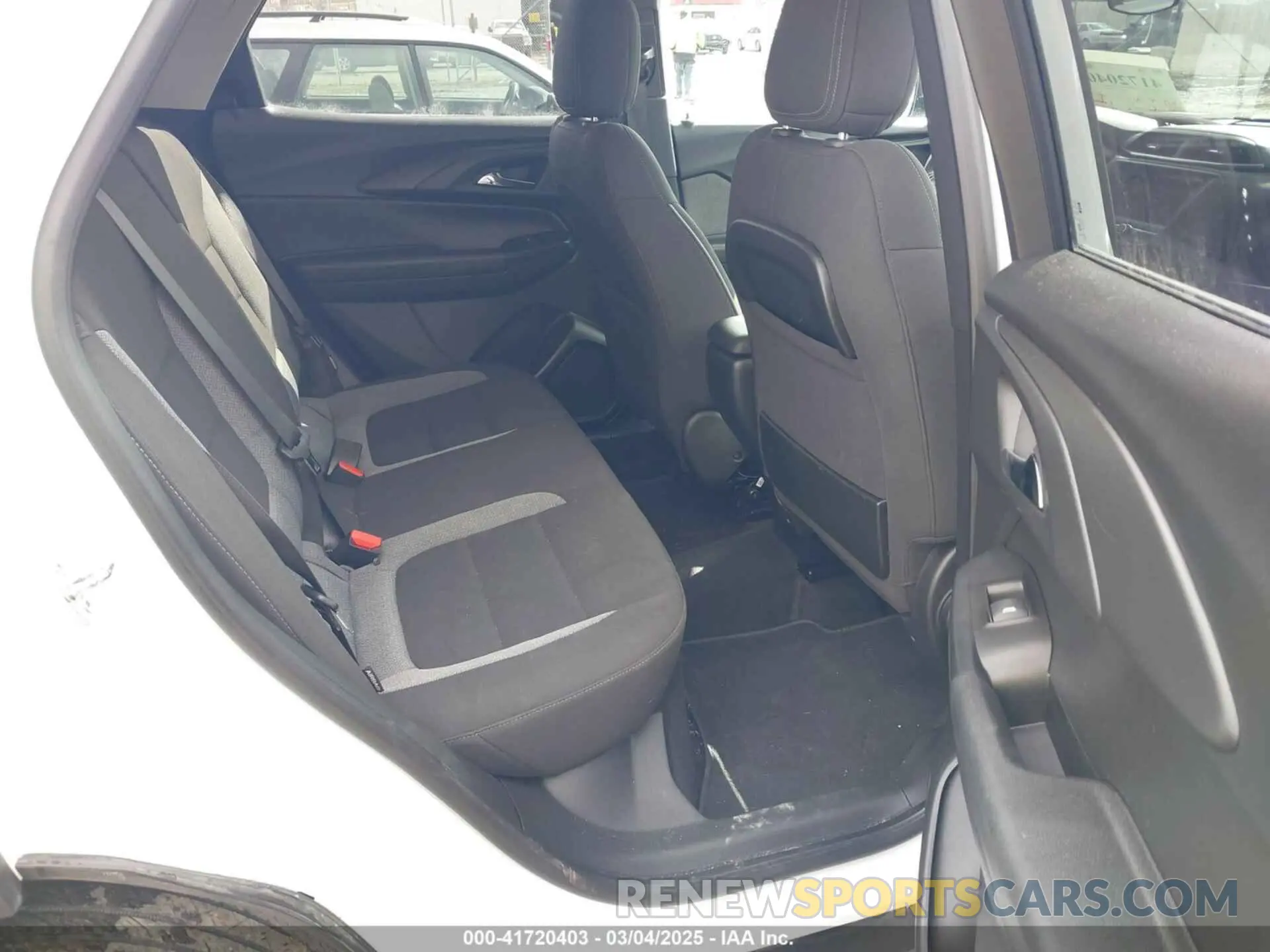 8 Фотография поврежденного автомобиля KL79MRSL5PB216493 CHEVROLET TRAILBLAZER 2023