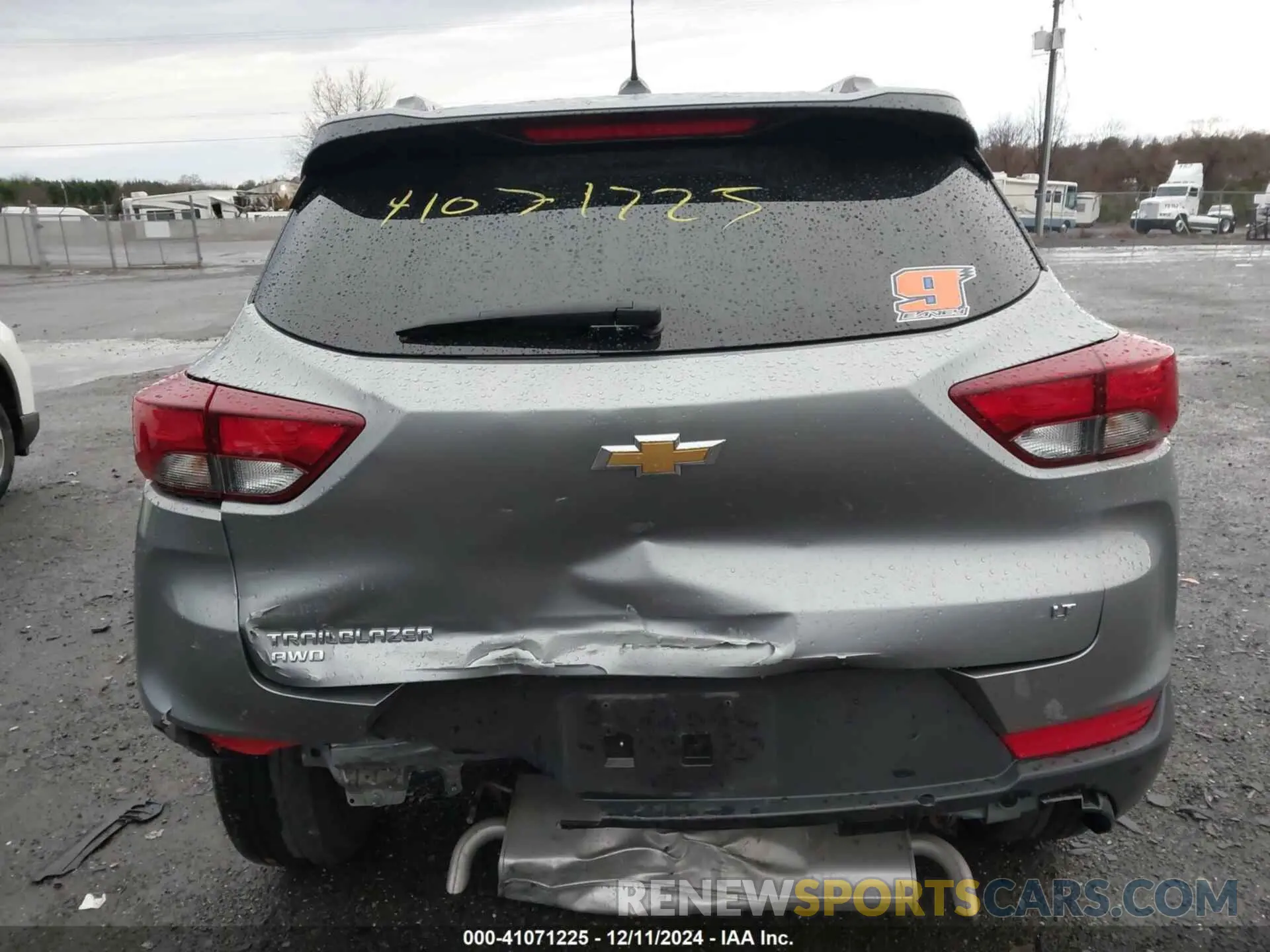 17 Photograph of a damaged car KL79MRSL7PB059081 CHEVROLET TRAILBLAZER 2023
