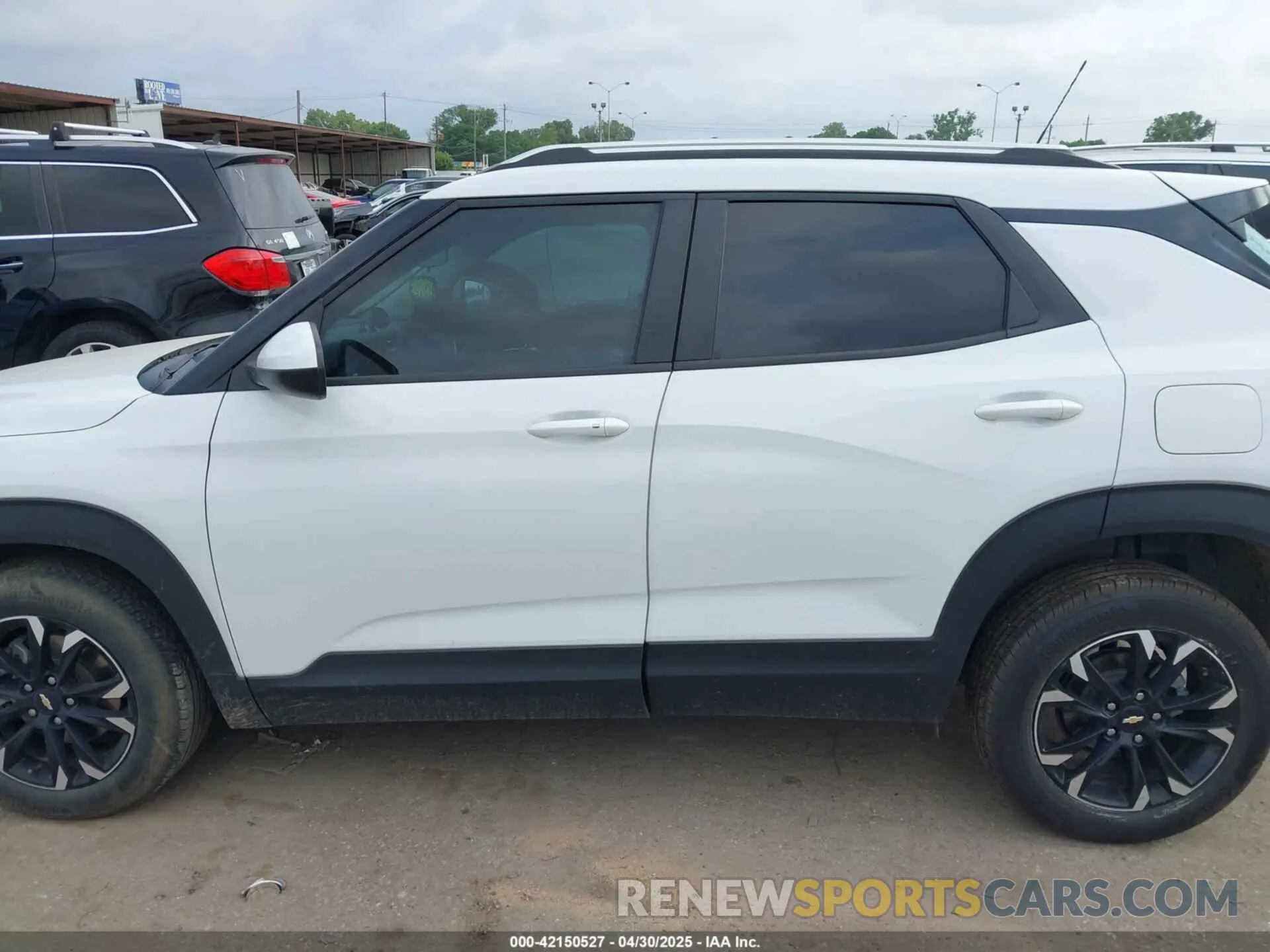 14 Photograph of a damaged car KL79MRSL9PB181148 CHEVROLET TRAILBLAZER 2023
