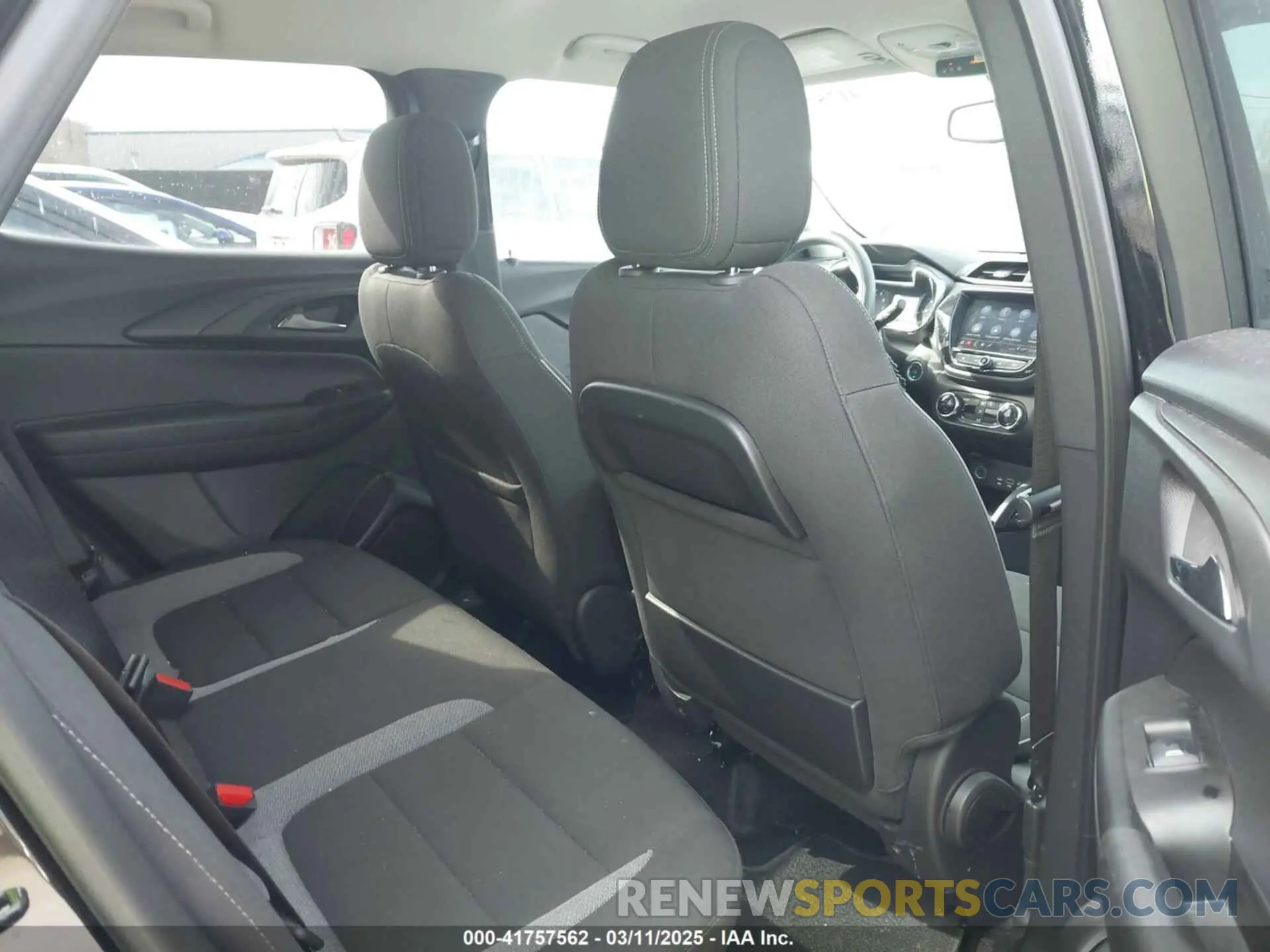 8 Фотография поврежденного автомобиля KL79MRSLXPB197780 CHEVROLET TRAILBLAZER 2023