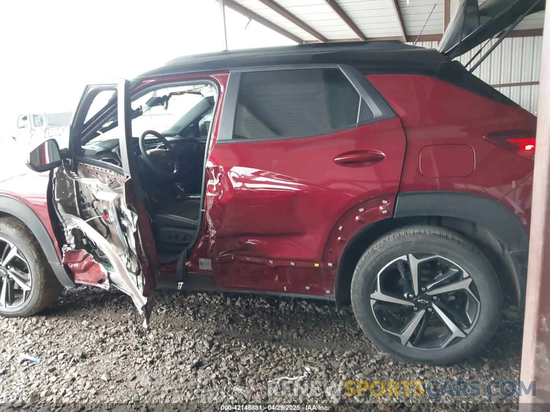 6 Photograph of a damaged car KL79MTSL6PB196428 CHEVROLET TRAILBLAZER 2023