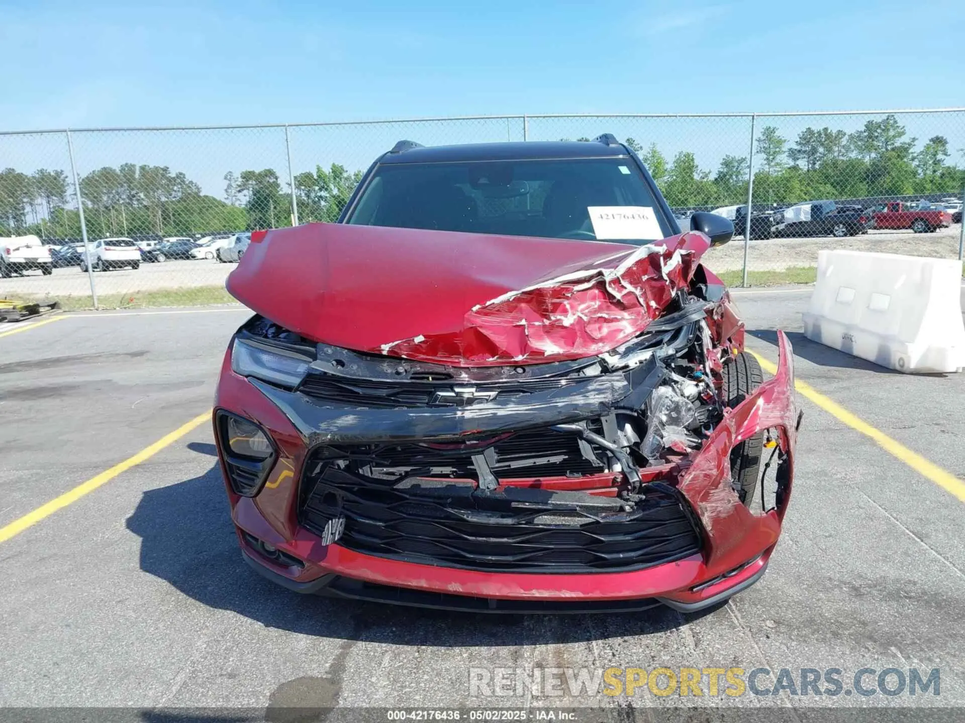 12 Photograph of a damaged car KL79MTSL8PB008833 CHEVROLET TRAILBLAZER 2023