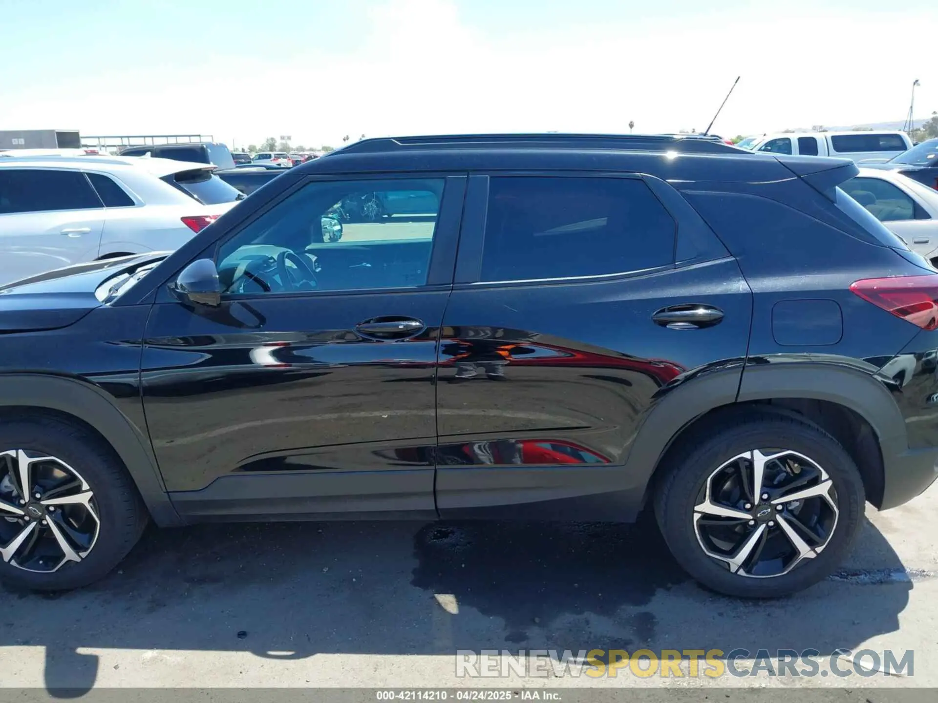 14 Photograph of a damaged car KL79MTSL9PB163701 CHEVROLET TRAILBLAZER 2023