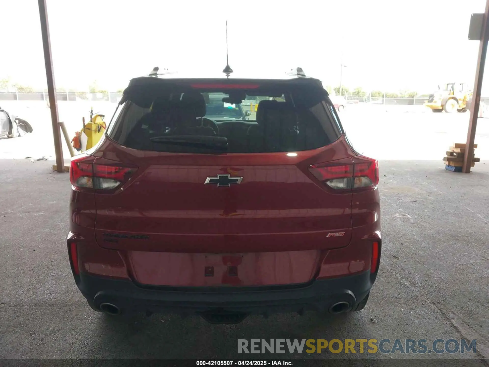 17 Photograph of a damaged car KL79MUSL0PB177444 CHEVROLET TRAILBLAZER 2023