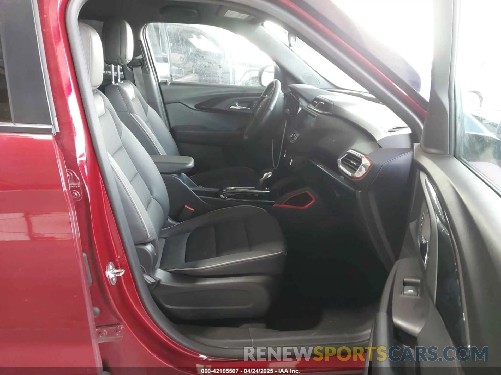 5 Photograph of a damaged car KL79MUSL0PB177444 CHEVROLET TRAILBLAZER 2023