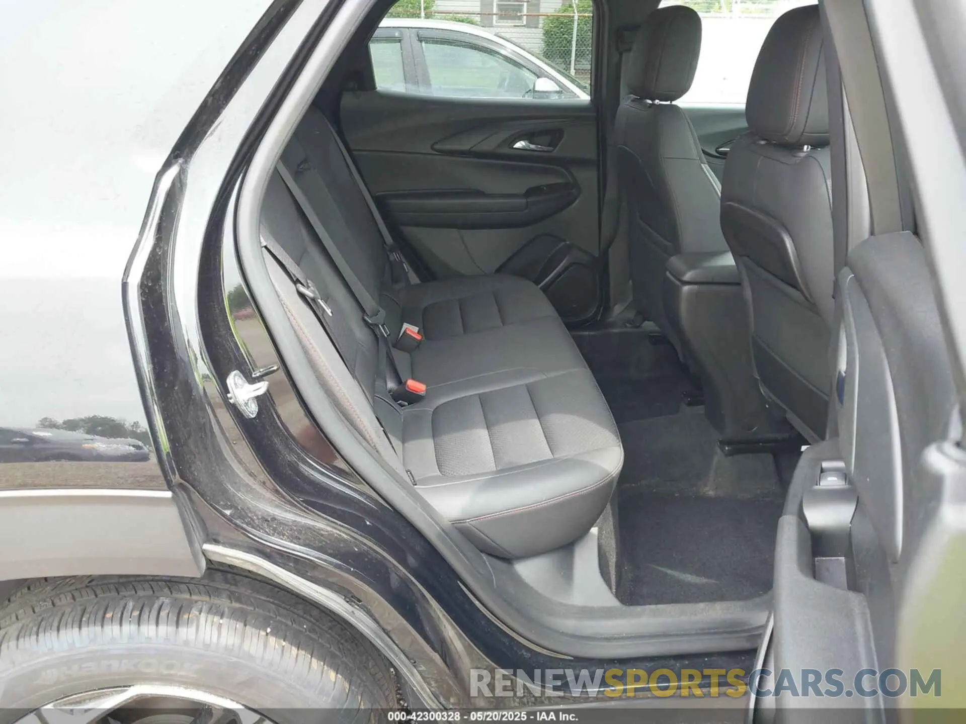 8 Photograph of a damaged car KL79MUSL1PB190042 CHEVROLET TRAILBLAZER 2023