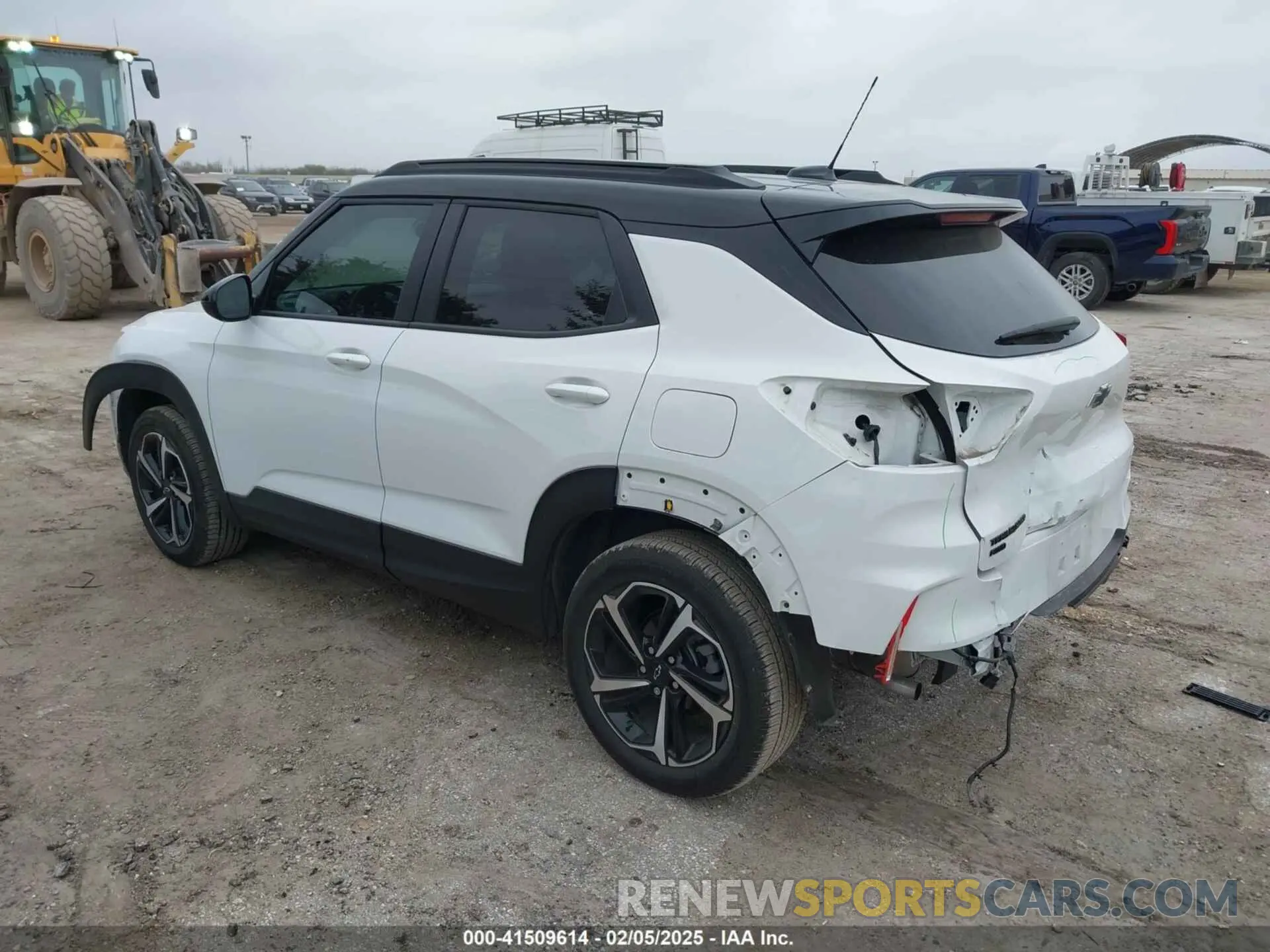 3 Фотография поврежденного автомобиля KL79MUSL3PB218665 CHEVROLET TRAILBLAZER 2023