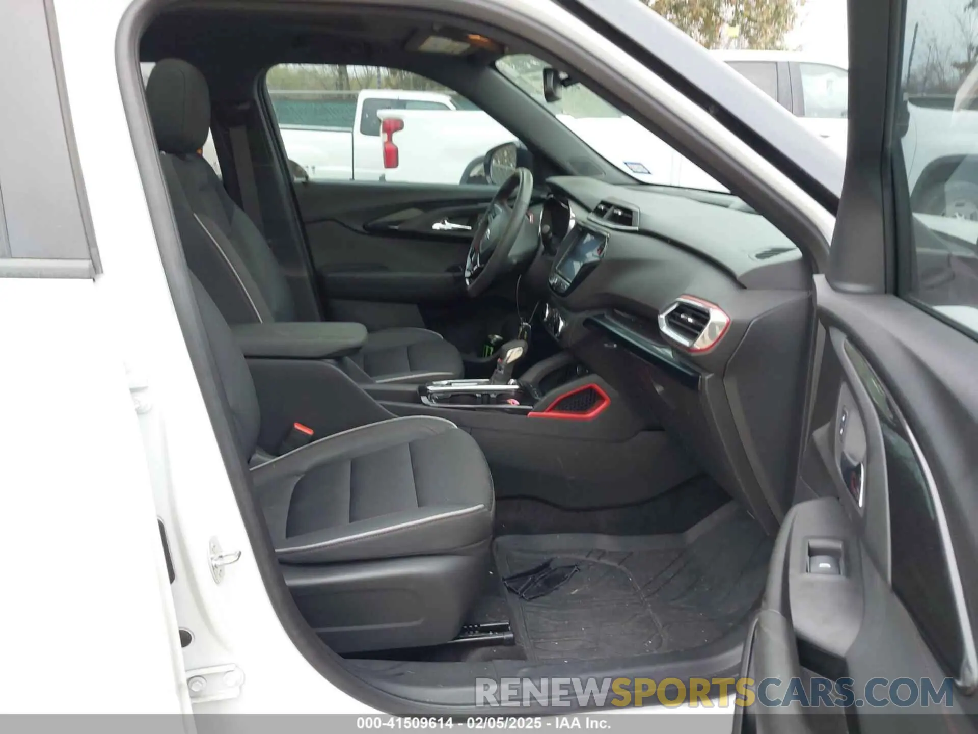 5 Фотография поврежденного автомобиля KL79MUSL3PB218665 CHEVROLET TRAILBLAZER 2023