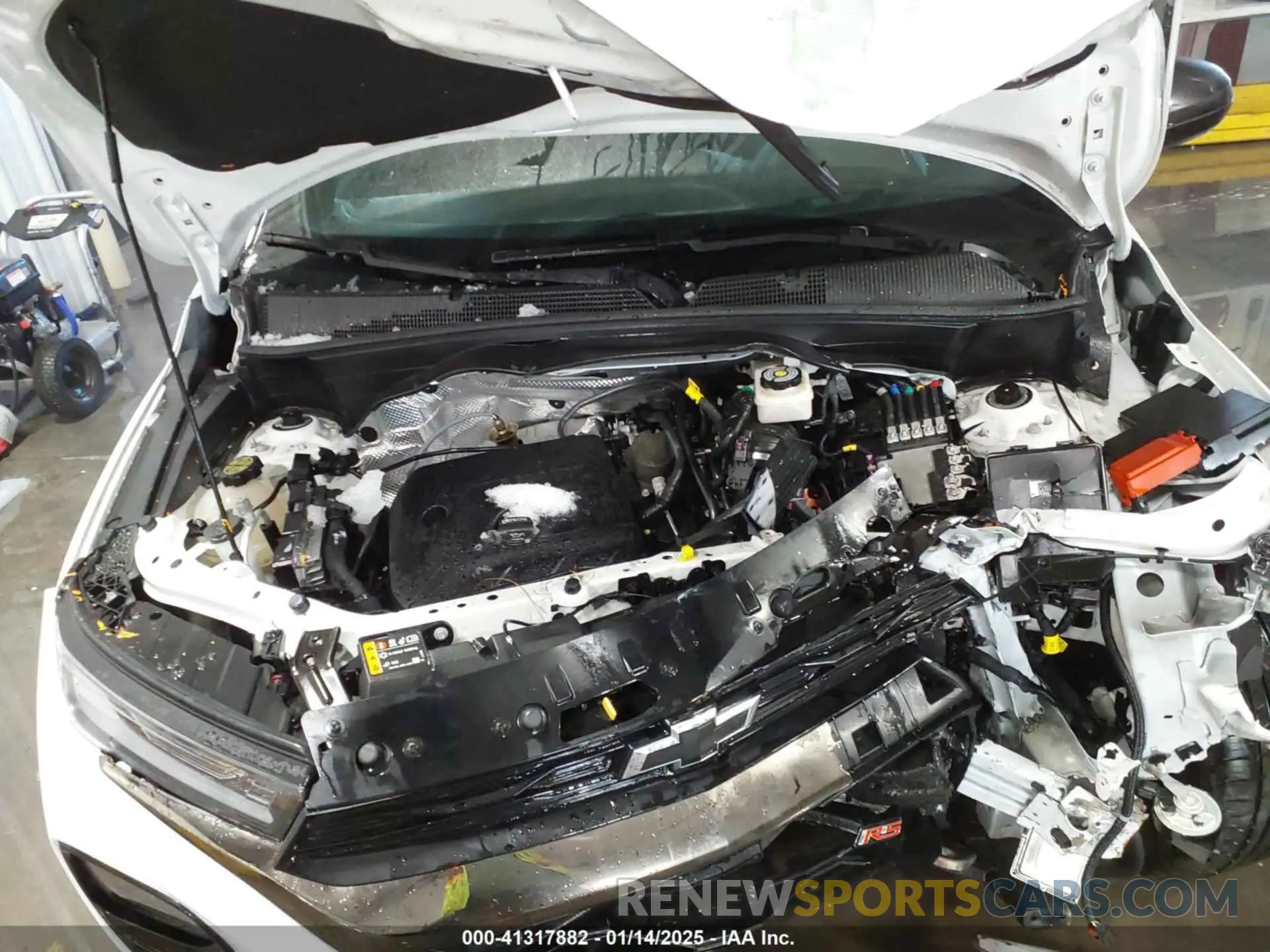 10 Photograph of a damaged car KL79MUSL4PB038725 CHEVROLET TRAILBLAZER 2023