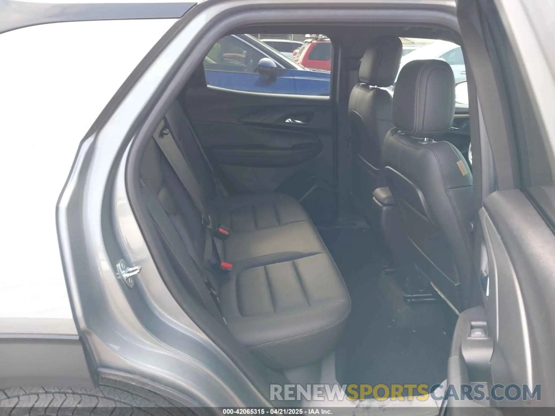 8 Фотография поврежденного автомобиля KL79MVSL8PB186124 CHEVROLET TRAILBLAZER 2023