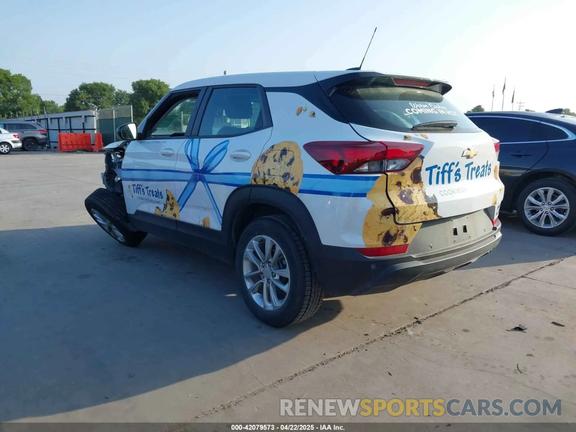 3 Photograph of a damaged car KL79MMS28RB098209 CHEVROLET TRAILBLAZER 2024