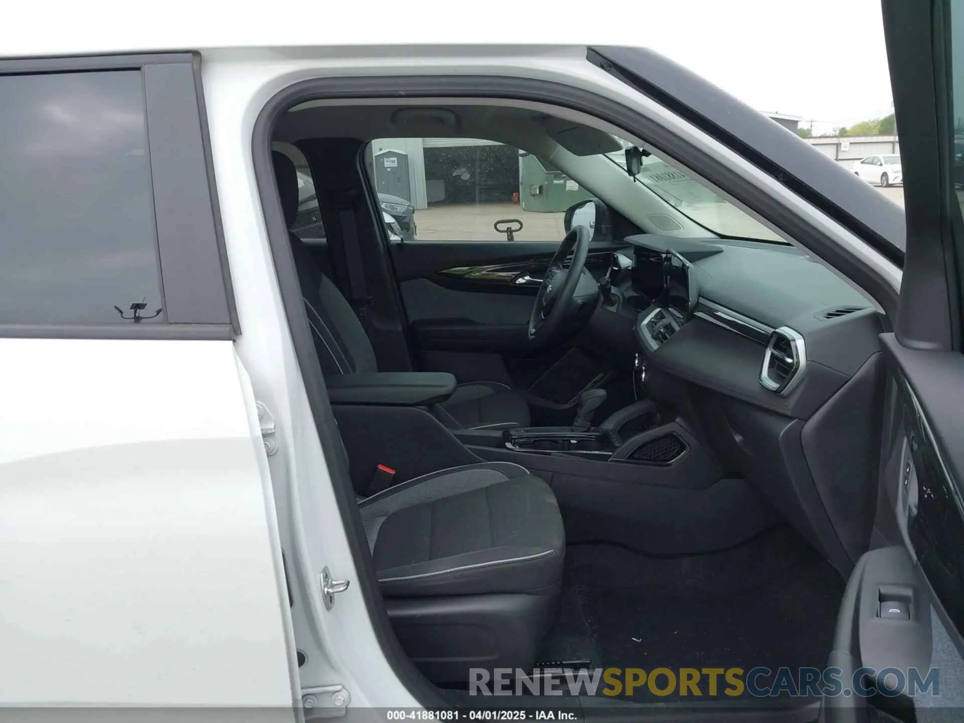 5 Фотография поврежденного автомобиля KL79MMSL0RB119269 CHEVROLET TRAILBLAZER 2024