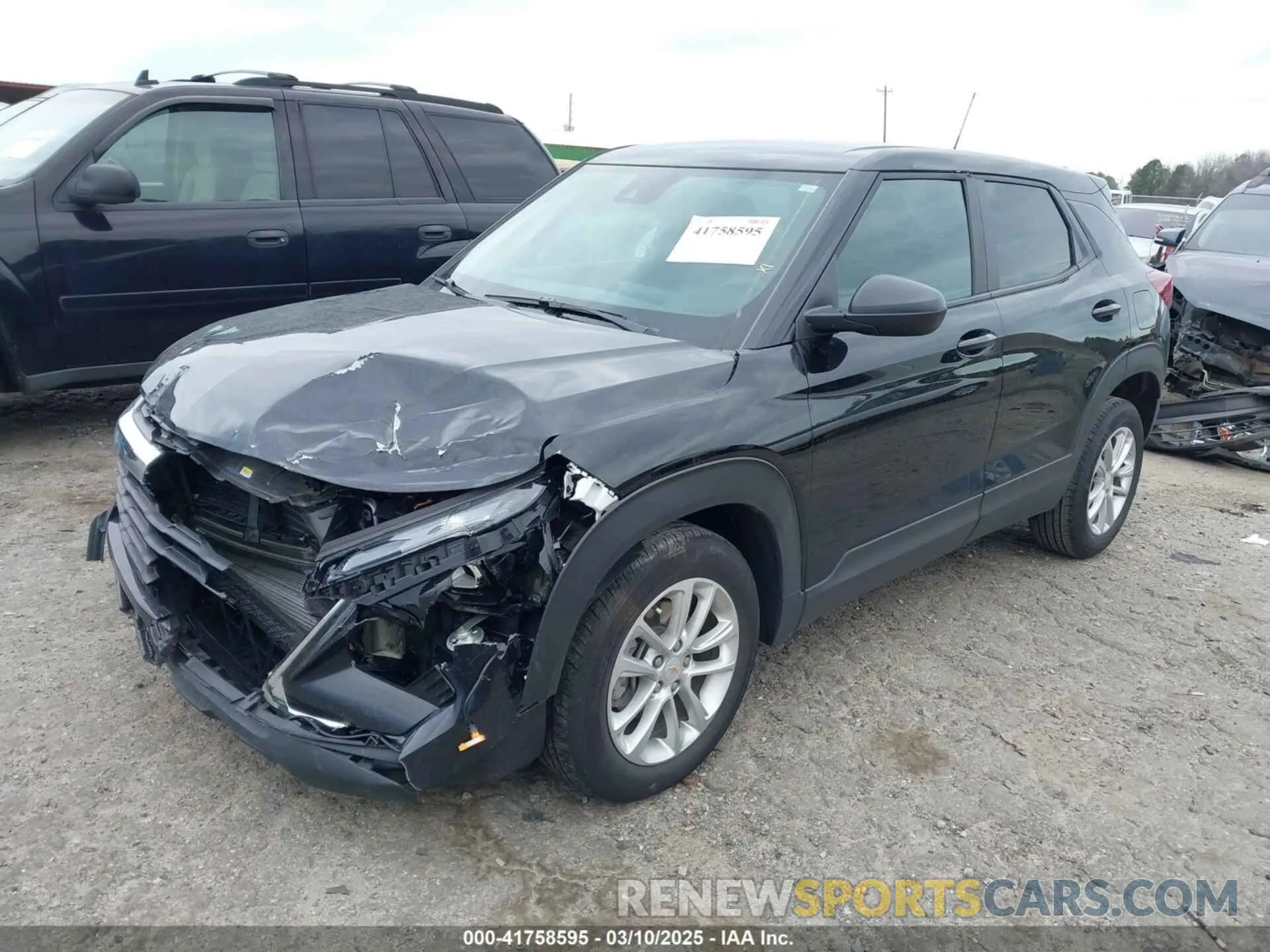2 Фотография поврежденного автомобиля KL79MMSL3RB098482 CHEVROLET TRAILBLAZER 2024