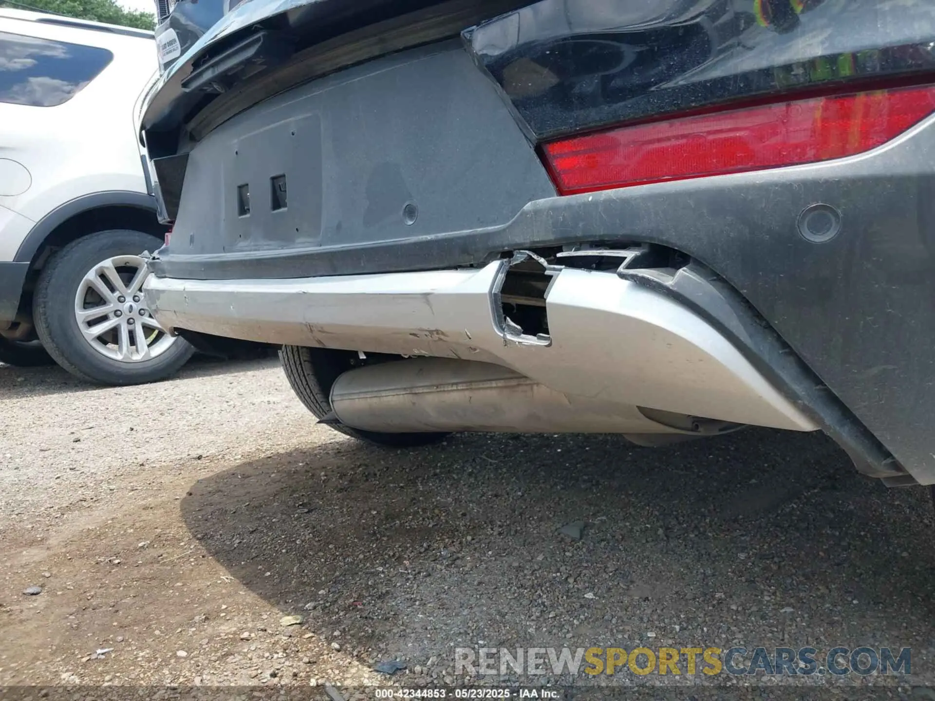 19 Photograph of a damaged car KL79MPSL5RB191795 CHEVROLET TRAILBLAZER 2024