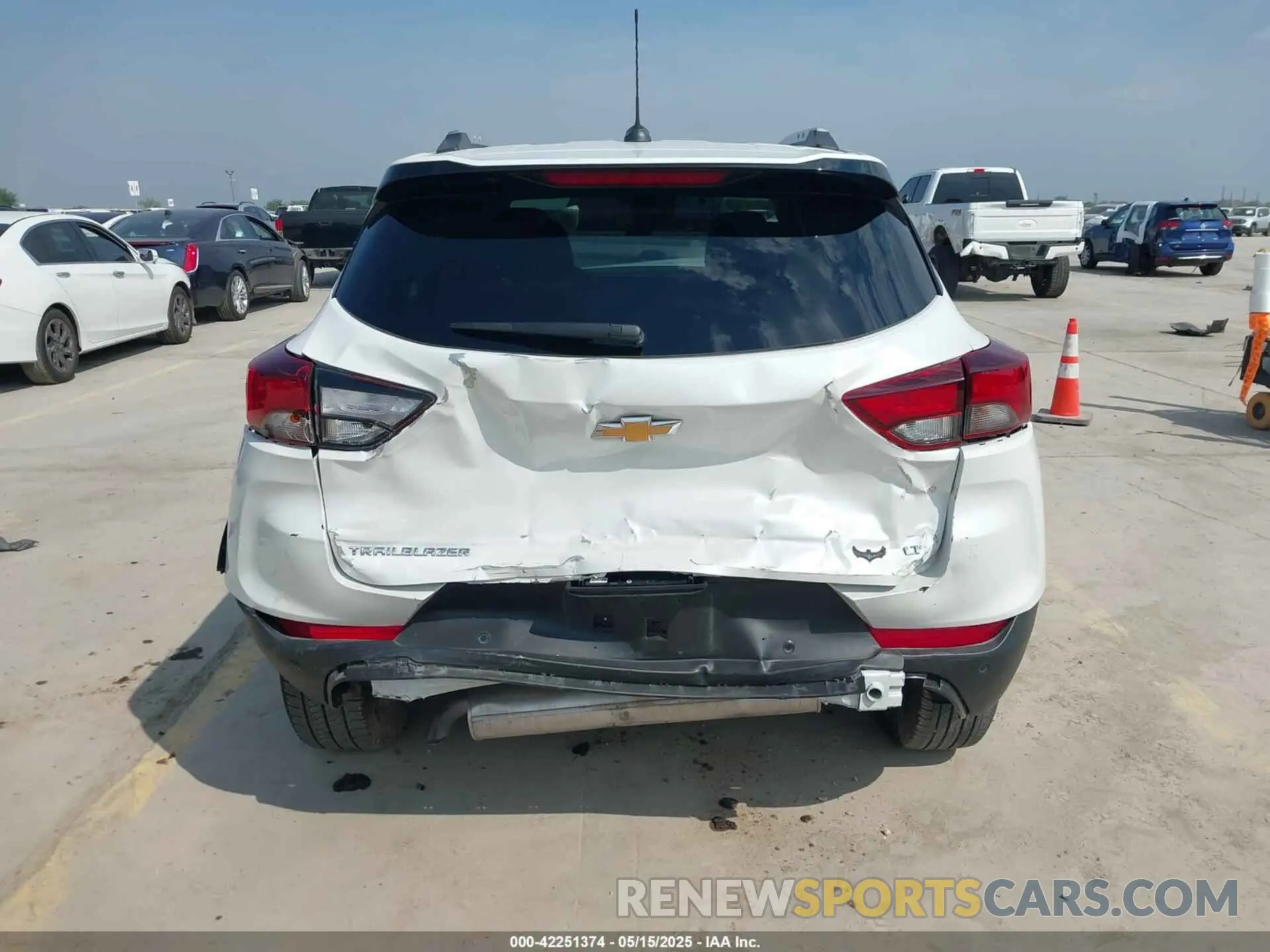 16 Photograph of a damaged car KL79MPSL8RB115262 CHEVROLET TRAILBLAZER 2024