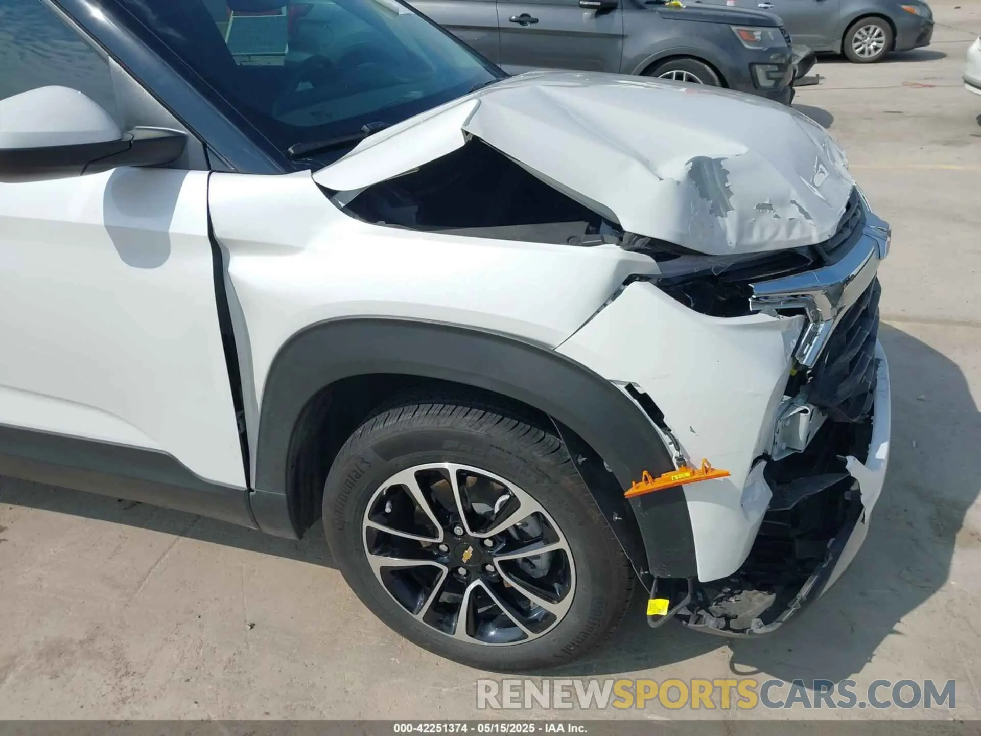 17 Photograph of a damaged car KL79MPSL8RB115262 CHEVROLET TRAILBLAZER 2024