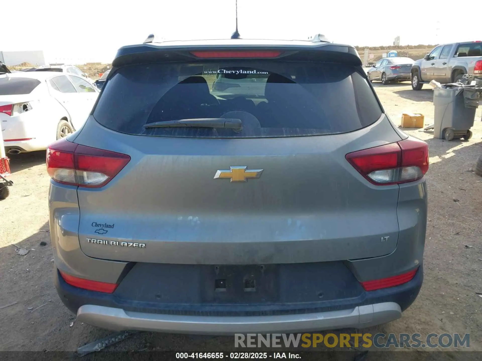 16 Photograph of a damaged car KL79MPSL9RB117067 CHEVROLET TRAILBLAZER 2024