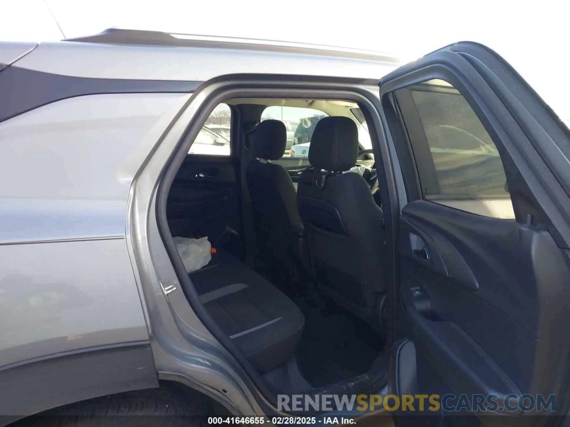 8 Photograph of a damaged car KL79MPSL9RB117067 CHEVROLET TRAILBLAZER 2024