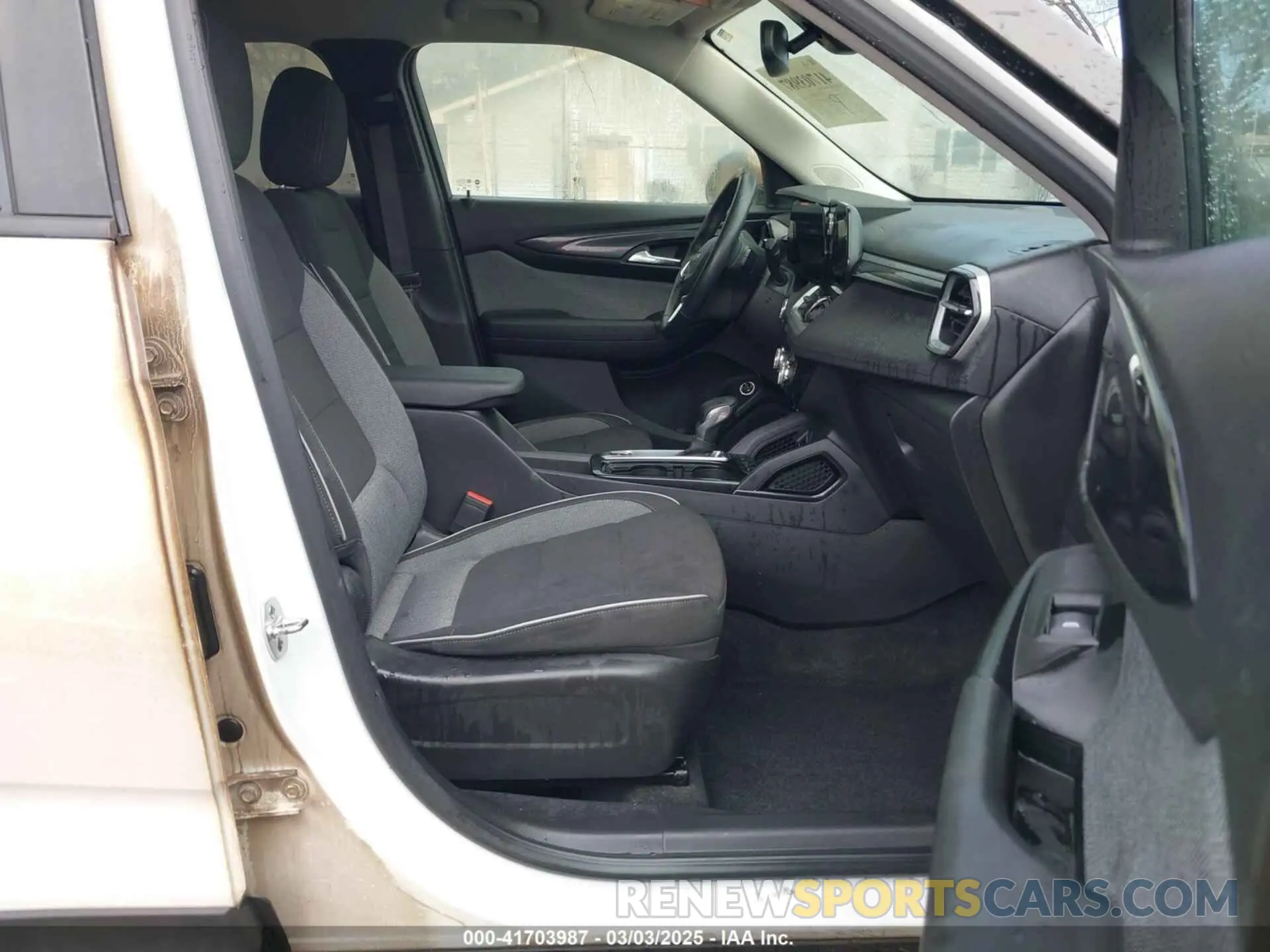 5 Photograph of a damaged car KL79MRSL0RB108480 CHEVROLET TRAILBLAZER 2024